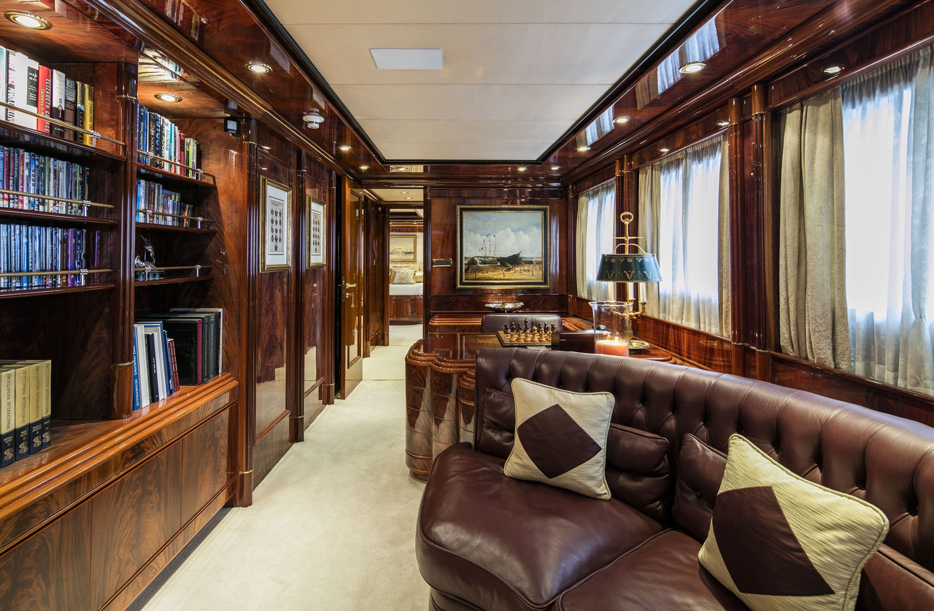 1997 Intermarine JAAN for charter (photo 23)