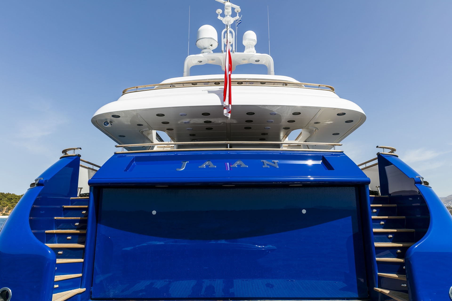 1997 Intermarine JAAN for charter (photo 36)