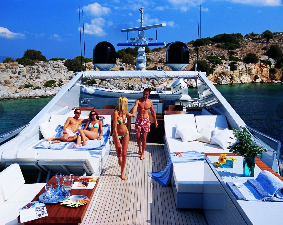 2005 Cantieri Di Pisa KINTARO na czarter (photo 19)