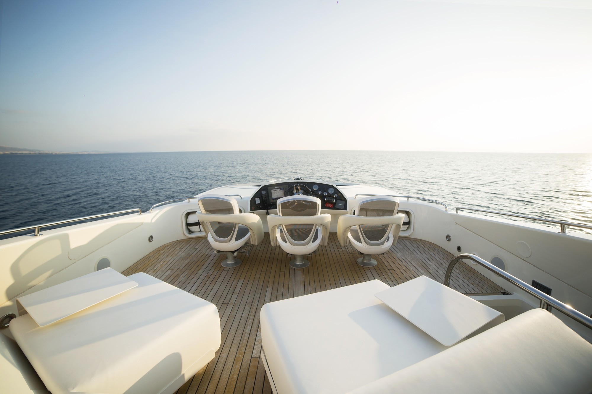 2009 Sunseeker BLADE 6 na czarter (photo 10)
