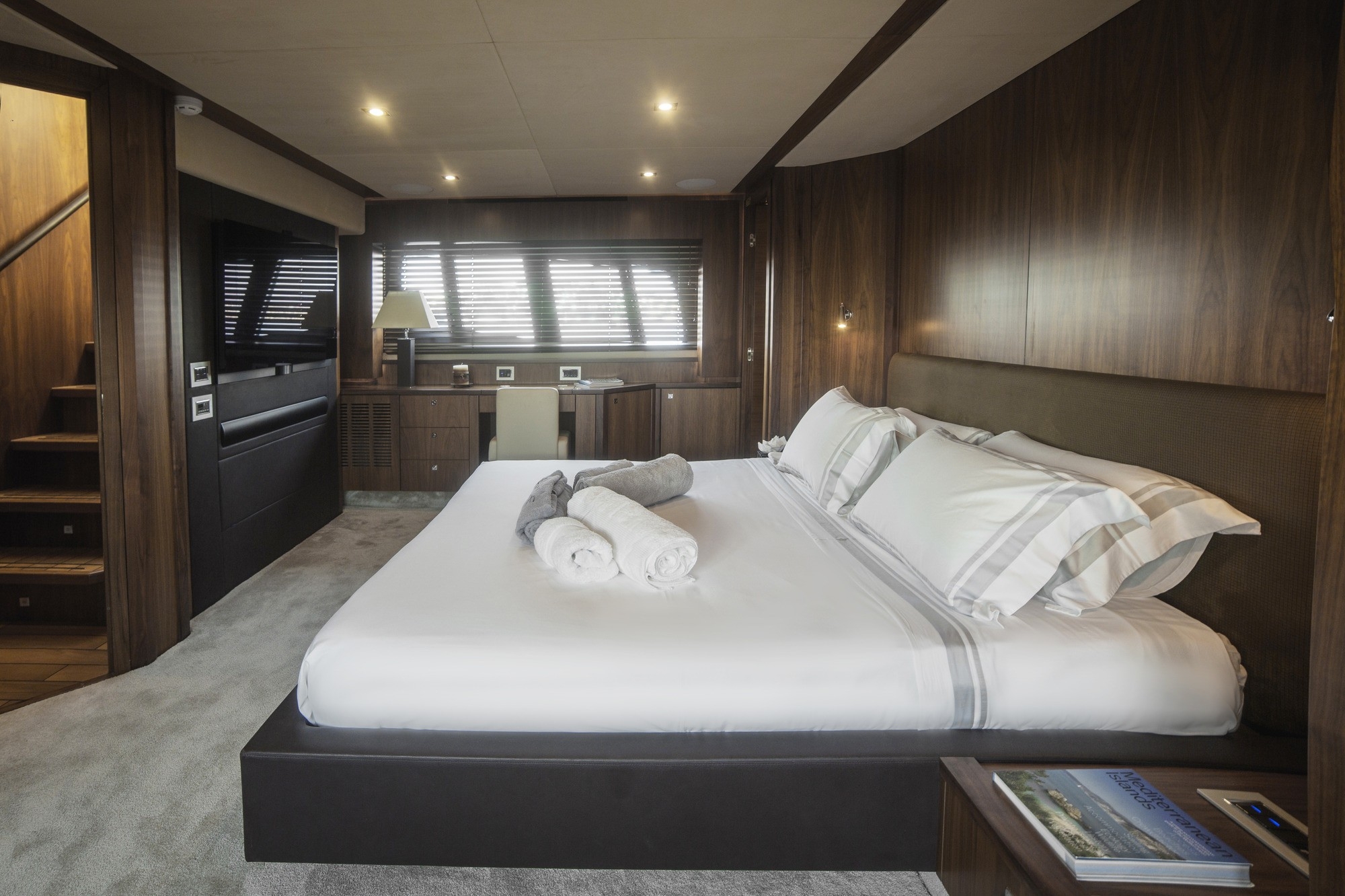 2009 Sunseeker BLADE 6 na czarter (photo 14)