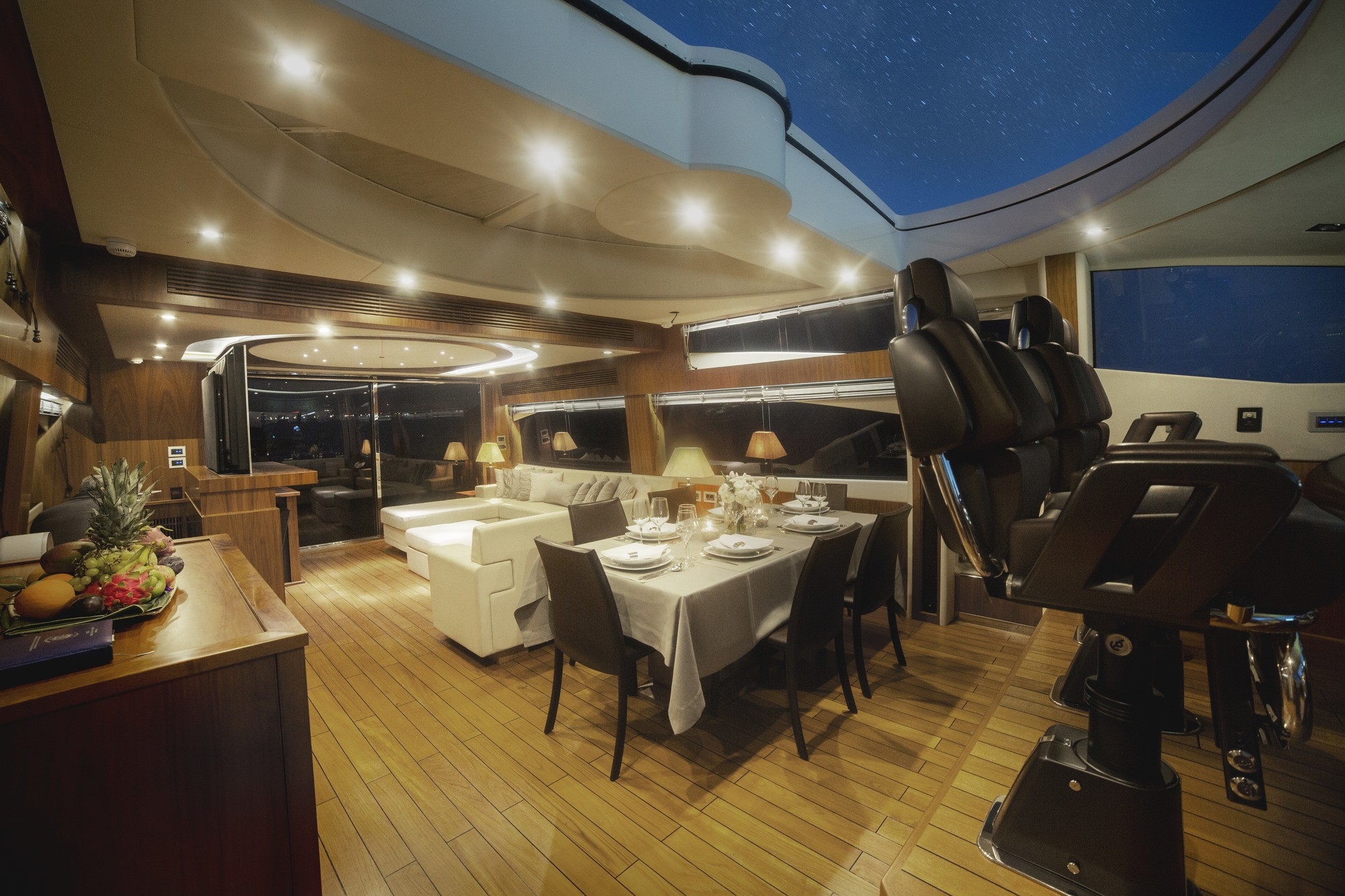 2009 Sunseeker BLADE 6 na czarter (photo 23)