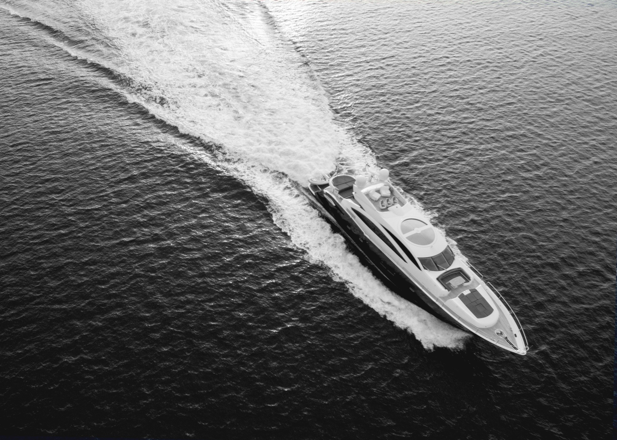 2009 Sunseeker BLADE 6 na czarter (photo 26)