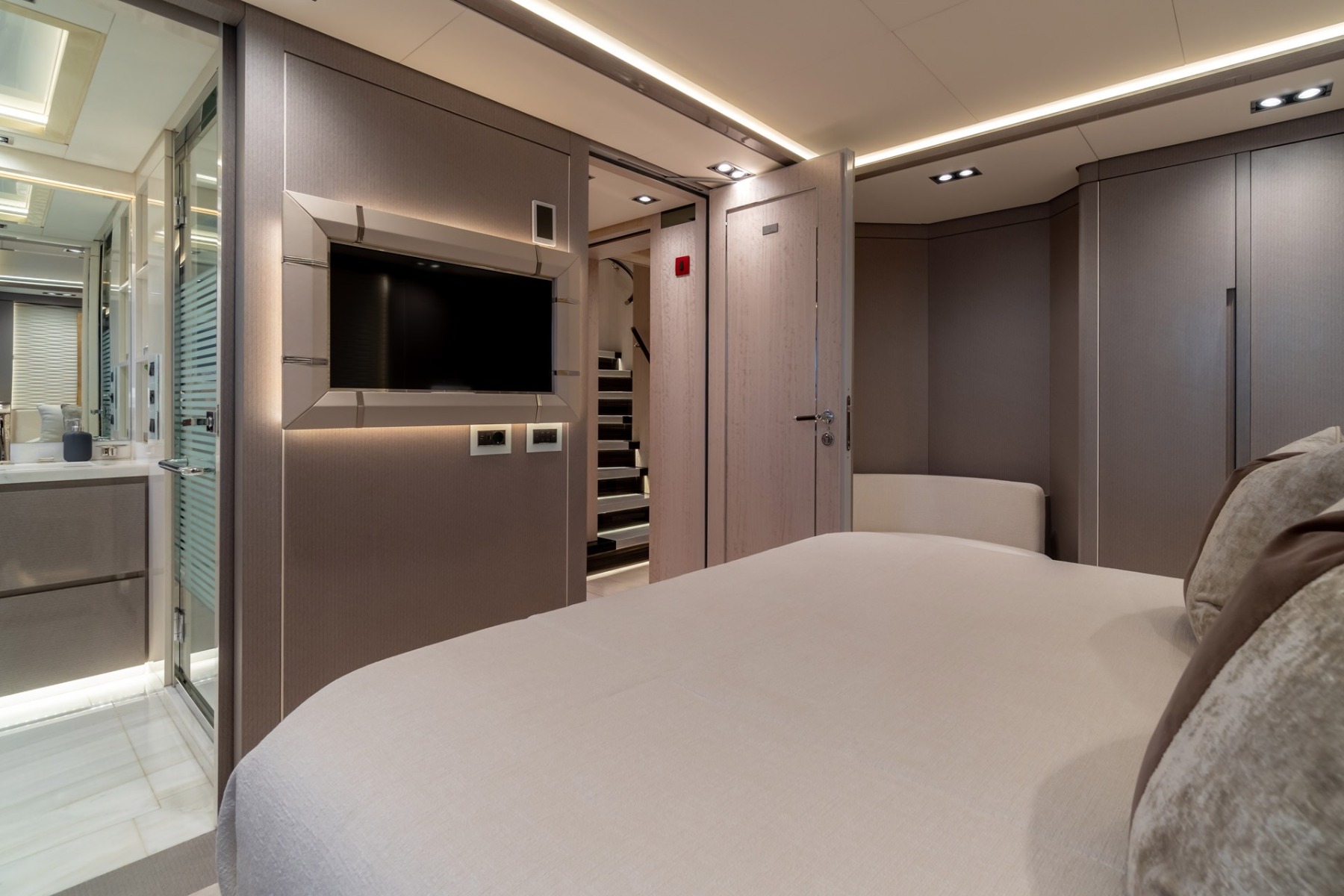 2018 Golden Yacht O'Mathilde na czarter (photo 17)