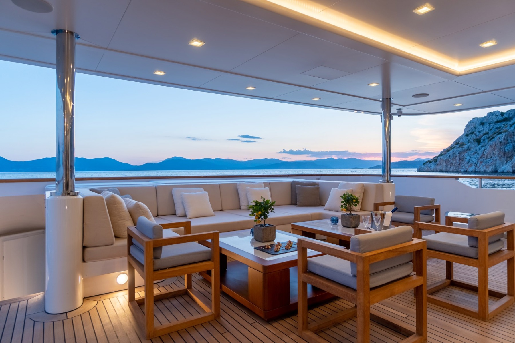 2018 Golden Yacht O'Mathilde na czarter (photo 36)