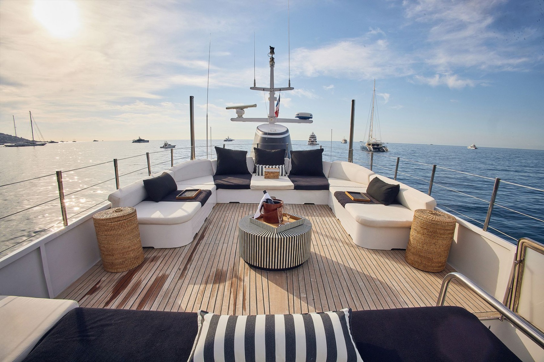 1969 Benetti Sounion II en alquiler (photo 8)