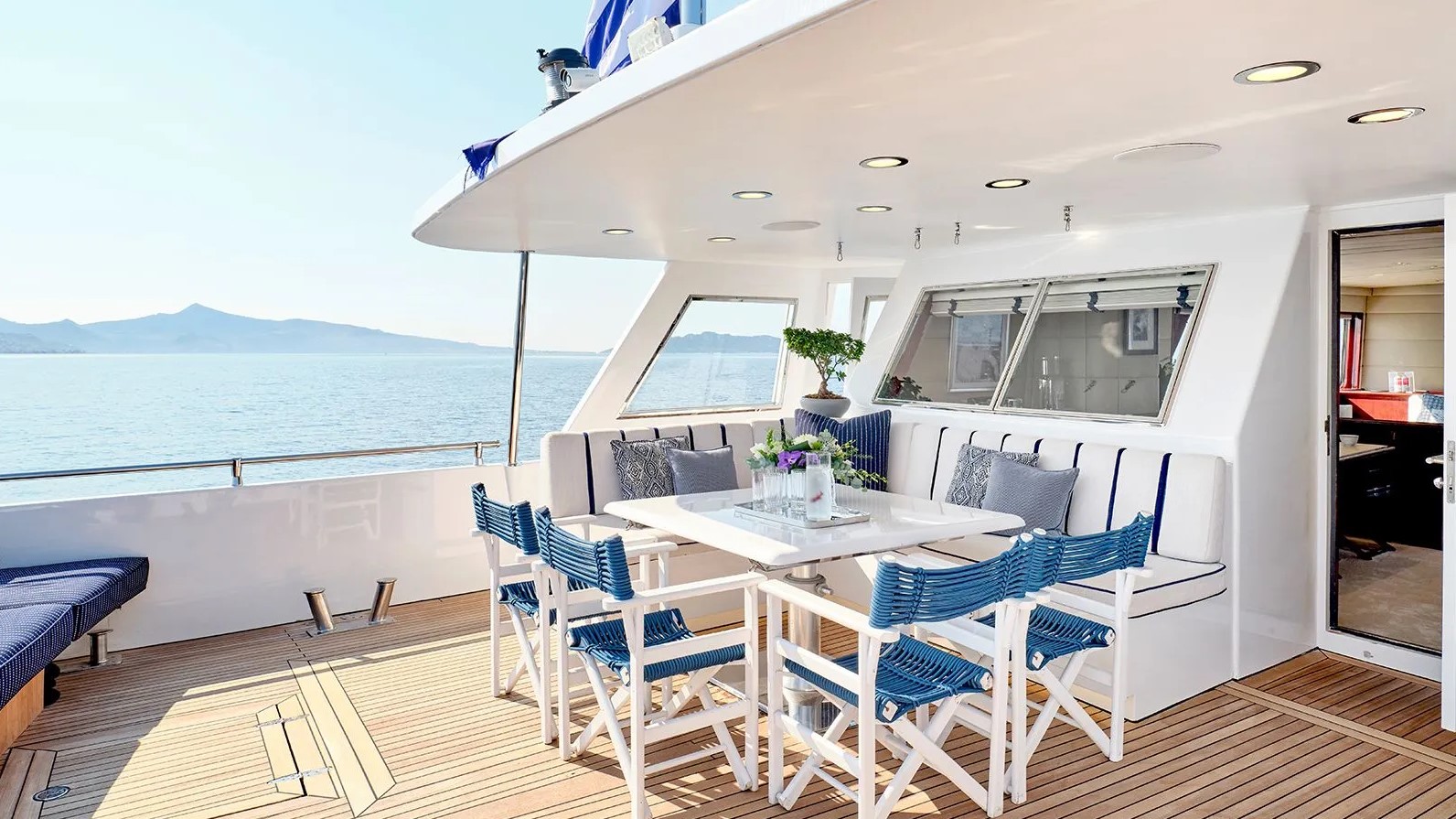 1965 Lurssen ALAYA te huur (photo 11)