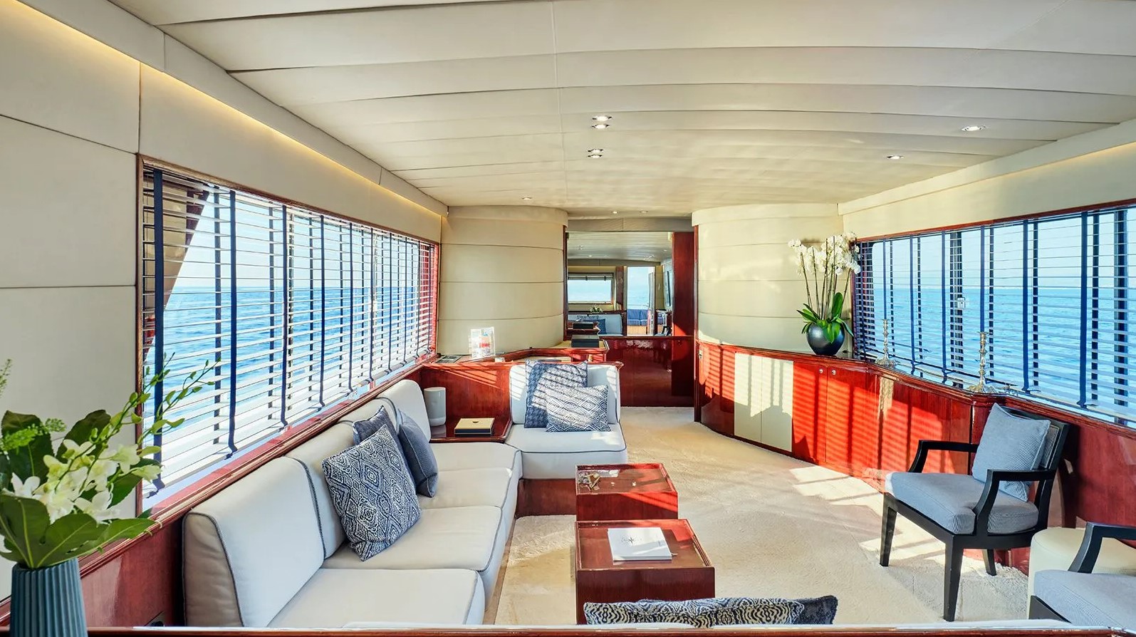 1965 Lurssen ALAYA te huur (photo 17)