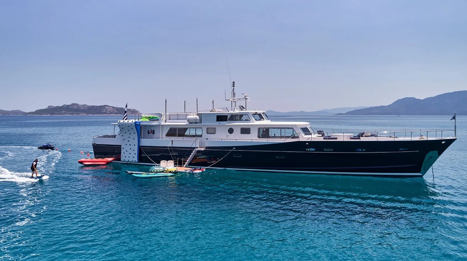 1965 Lurssen ALAYA te huur (photo 43)