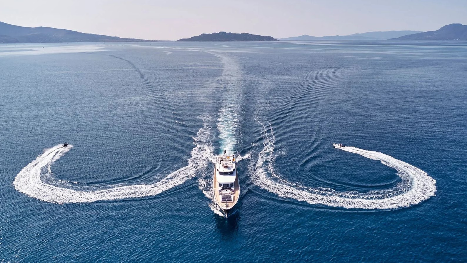 1965 Lurssen ALAYA te huur (photo 45)