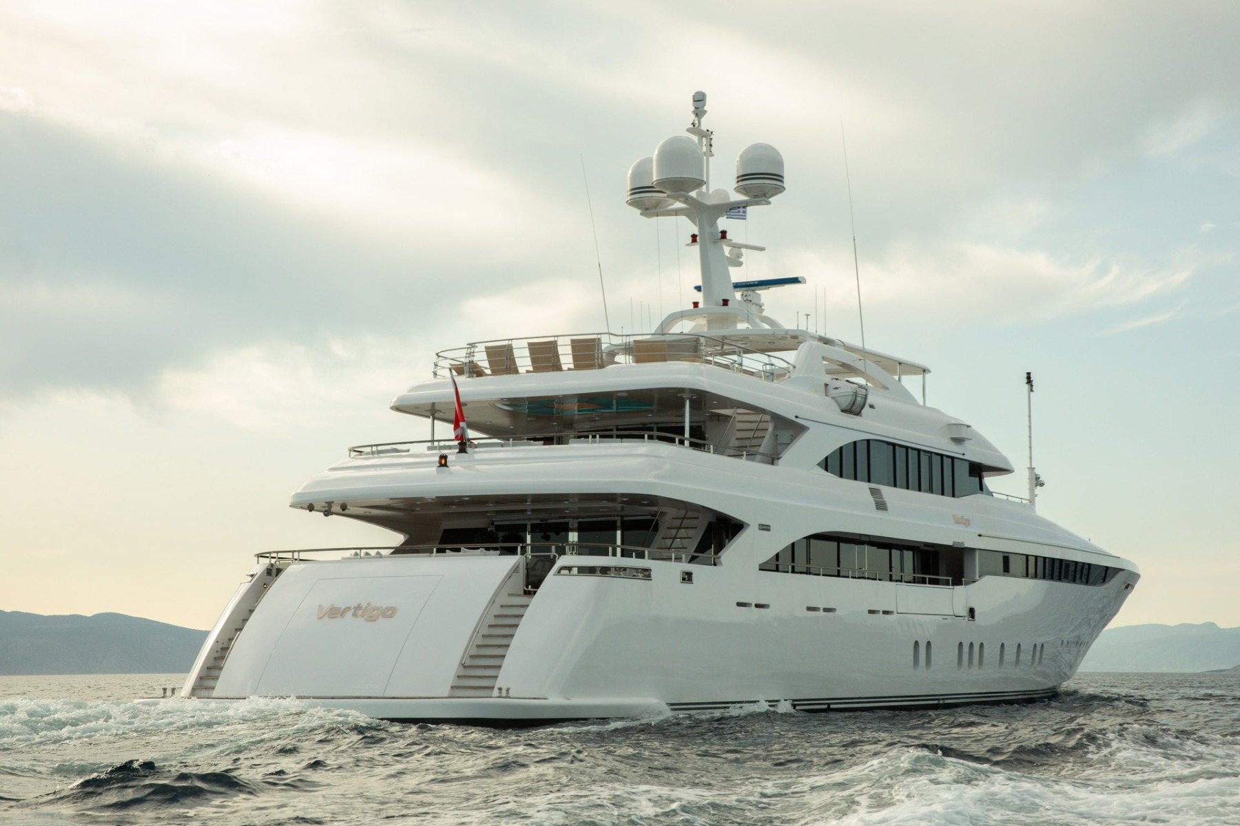 2007 Golden Yacht VERTIGO à louer (photo 16)