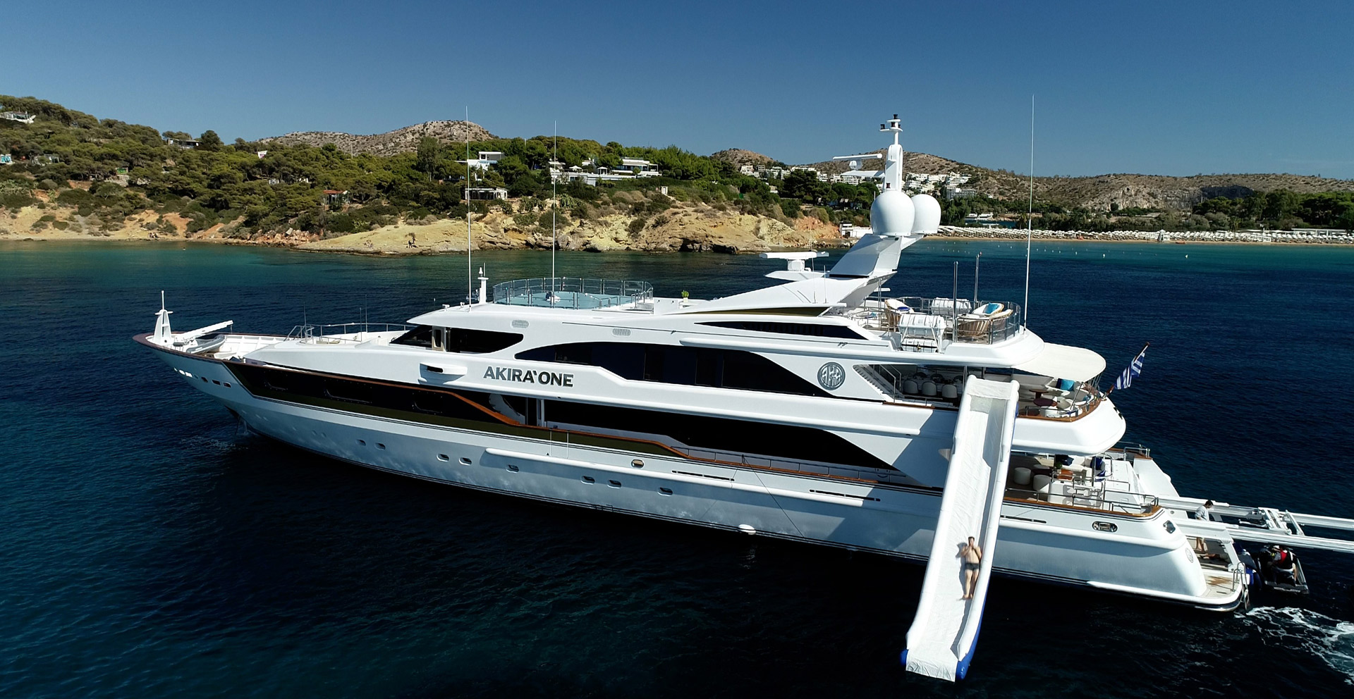 1998 Benetti AKIRA ONE en alquiler (photo 2)