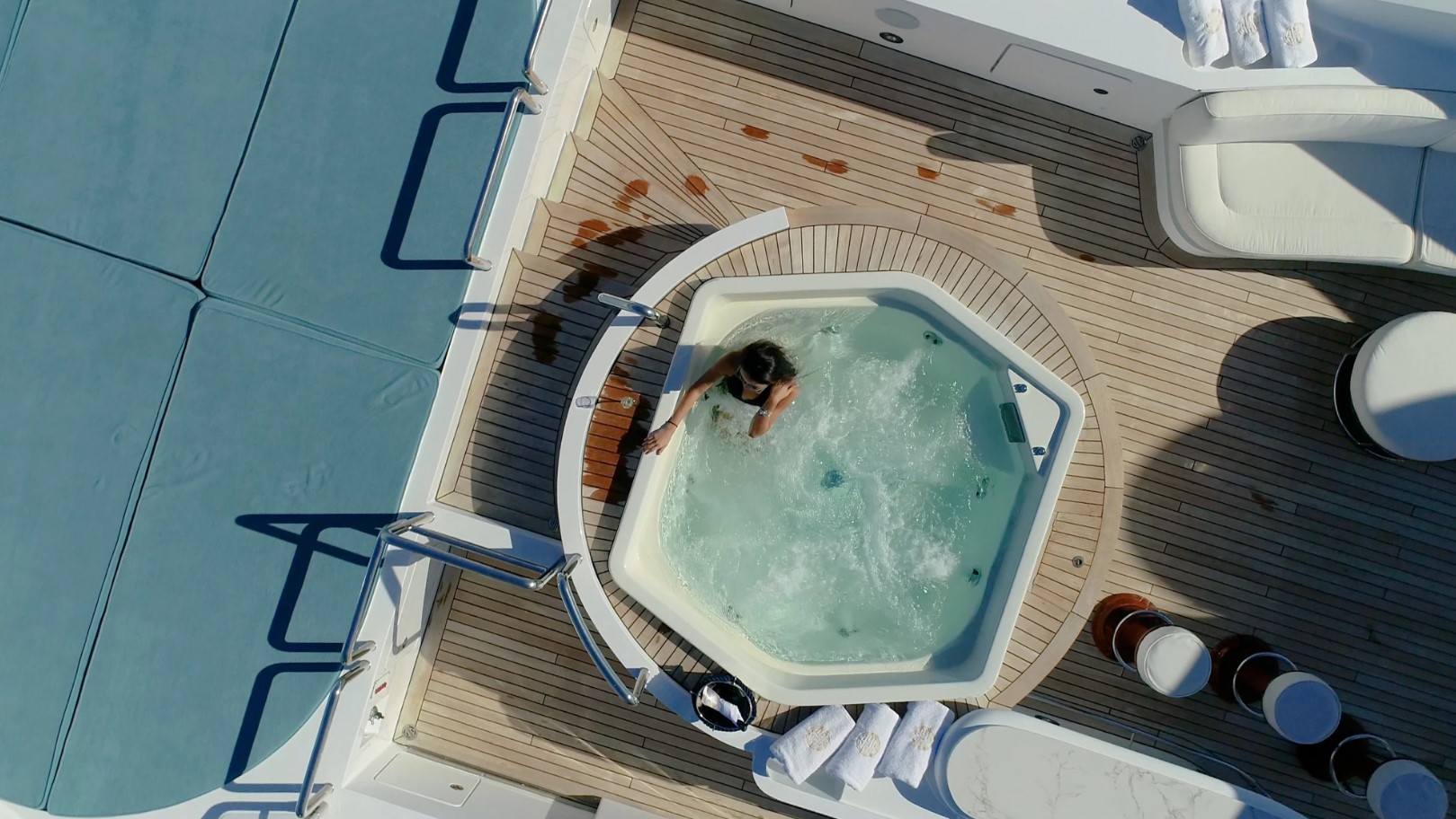 1998 Benetti AKIRA ONE en alquiler (photo 29)