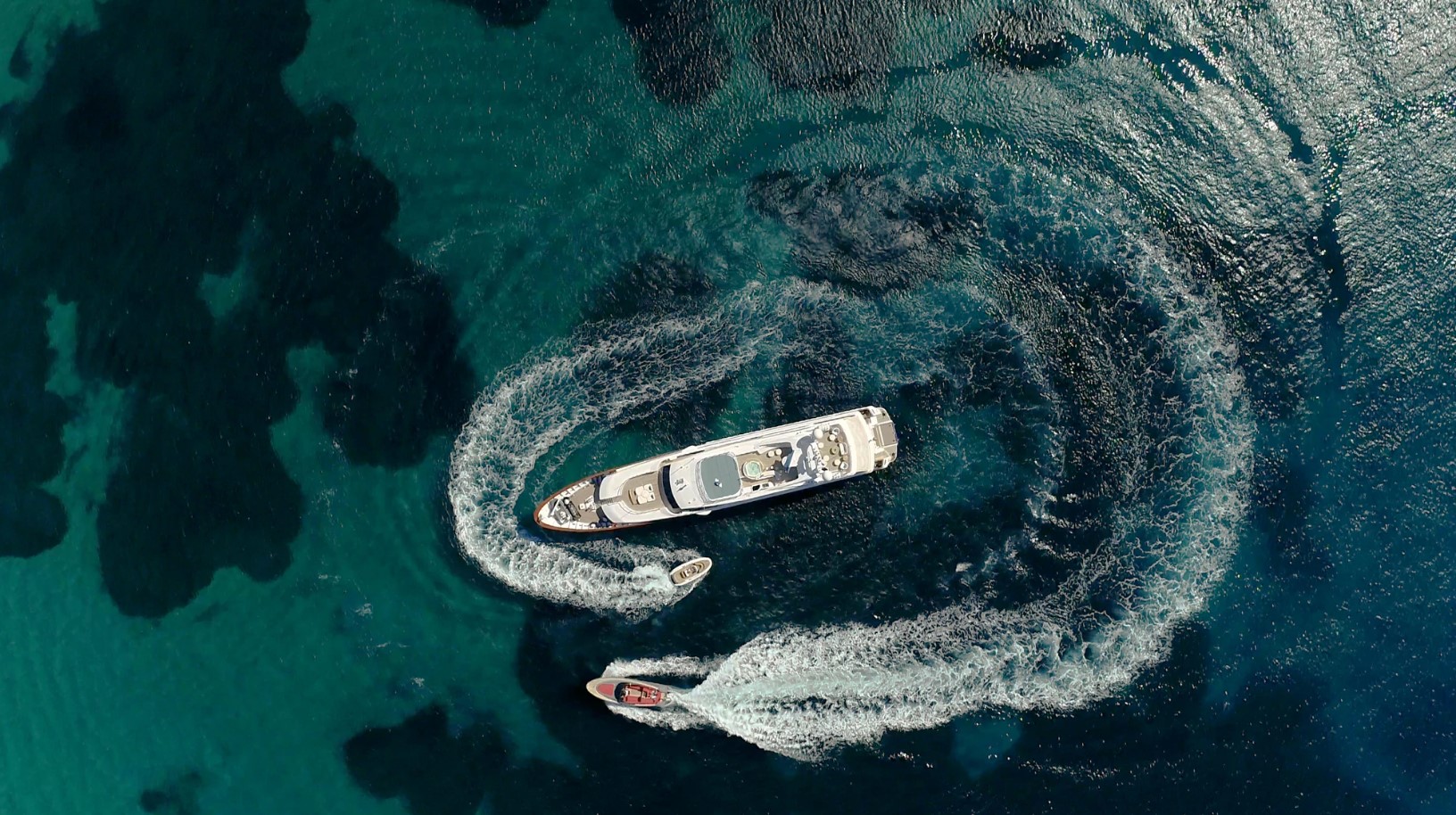 1998 Benetti AKIRA ONE en alquiler (photo 31)