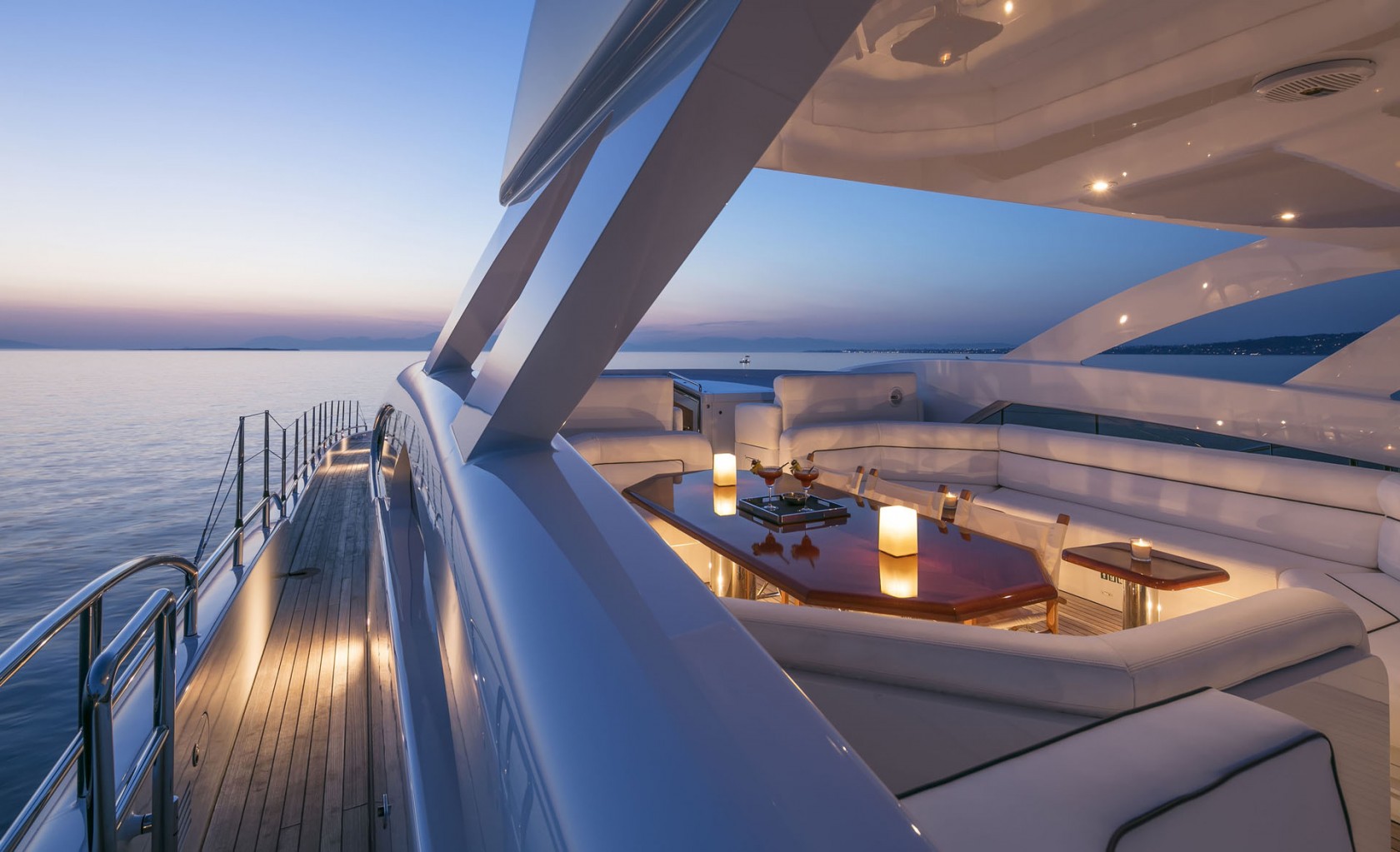 2006 Heesen L’EQUINOX zu chartern (photo 9)