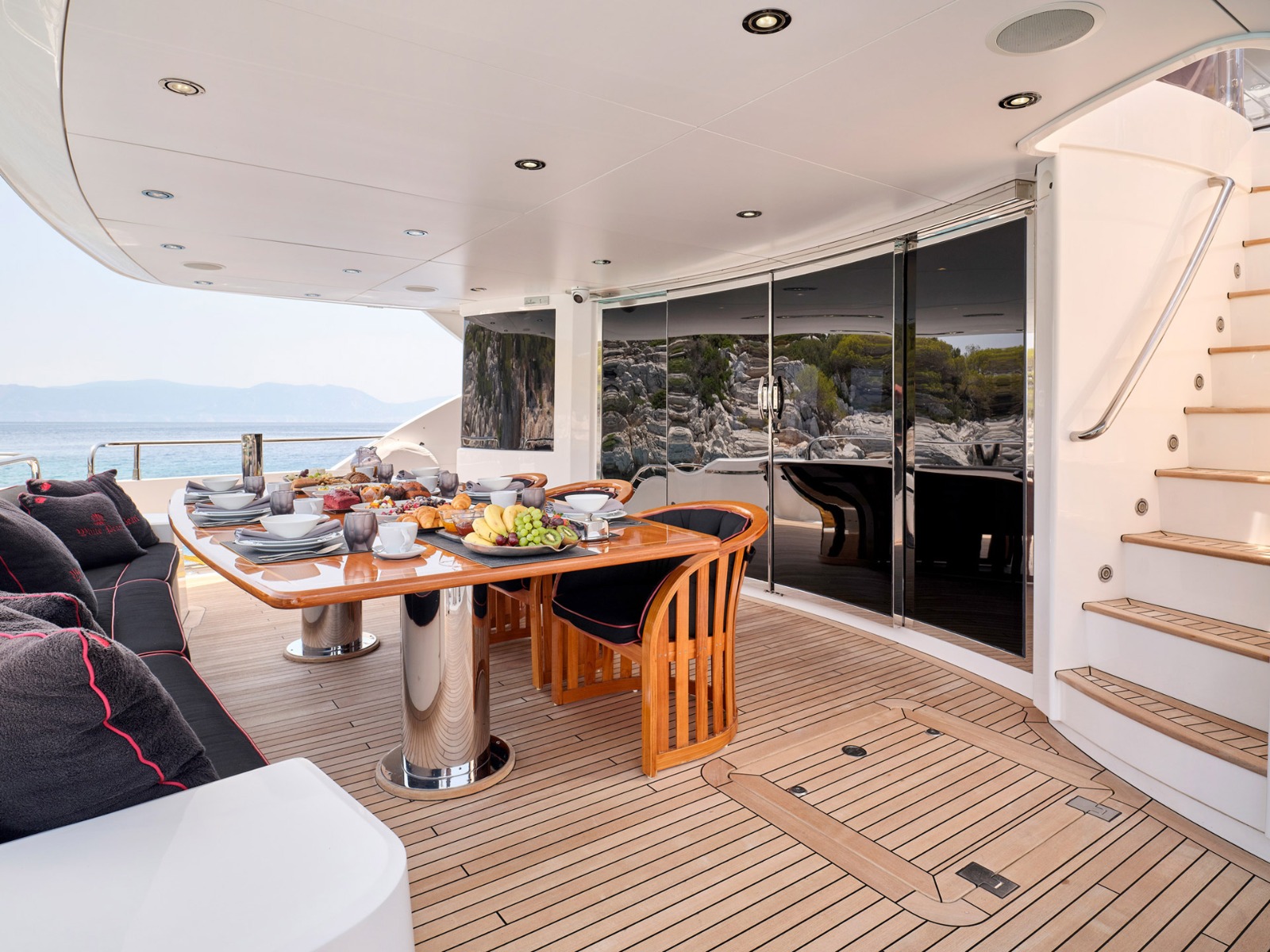 2010 Sunseeker WHITE PEARL I zu chartern (photo 3)
