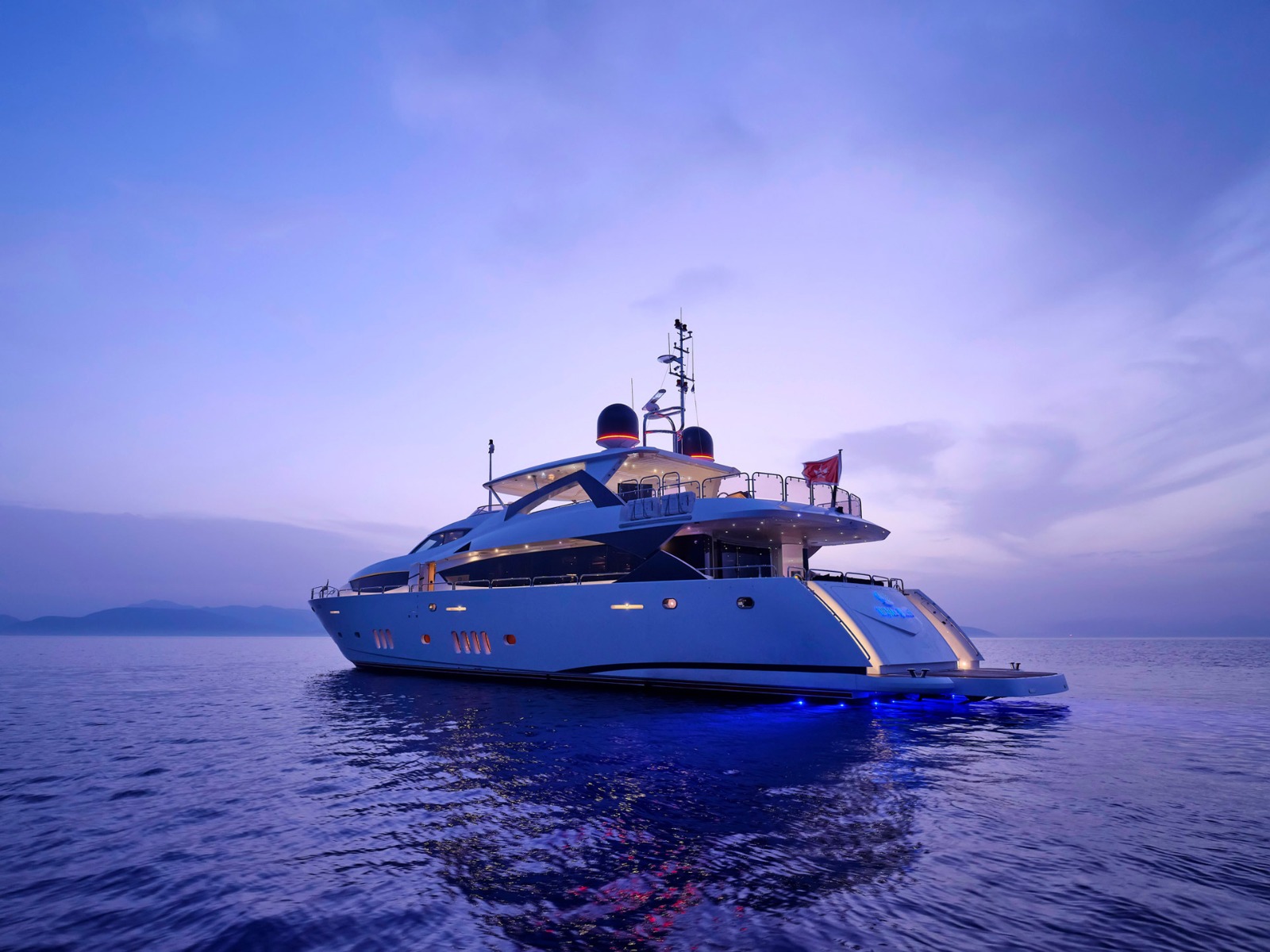 2010 Sunseeker WHITE PEARL I zu chartern (photo 11)