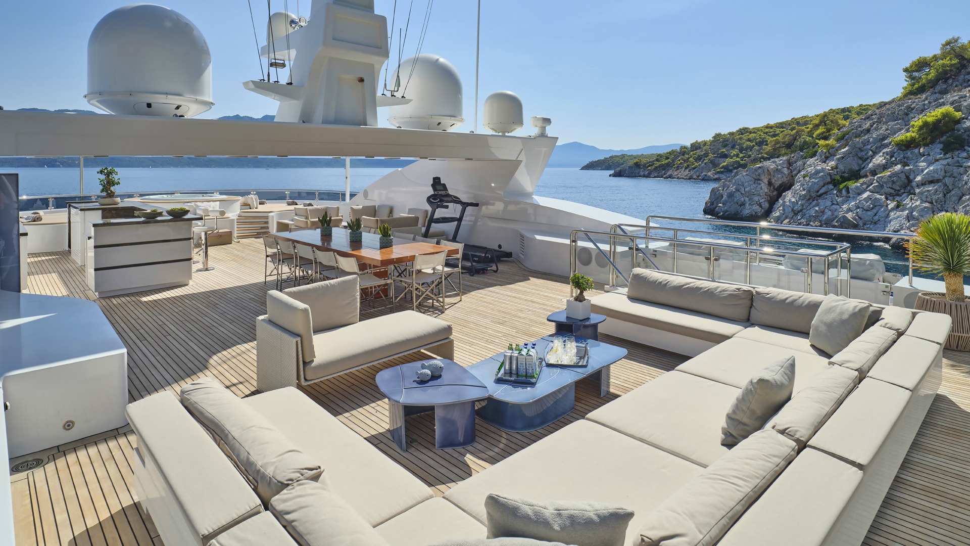 2012 Mariotti PERSEFONI I for charter (photo 6)