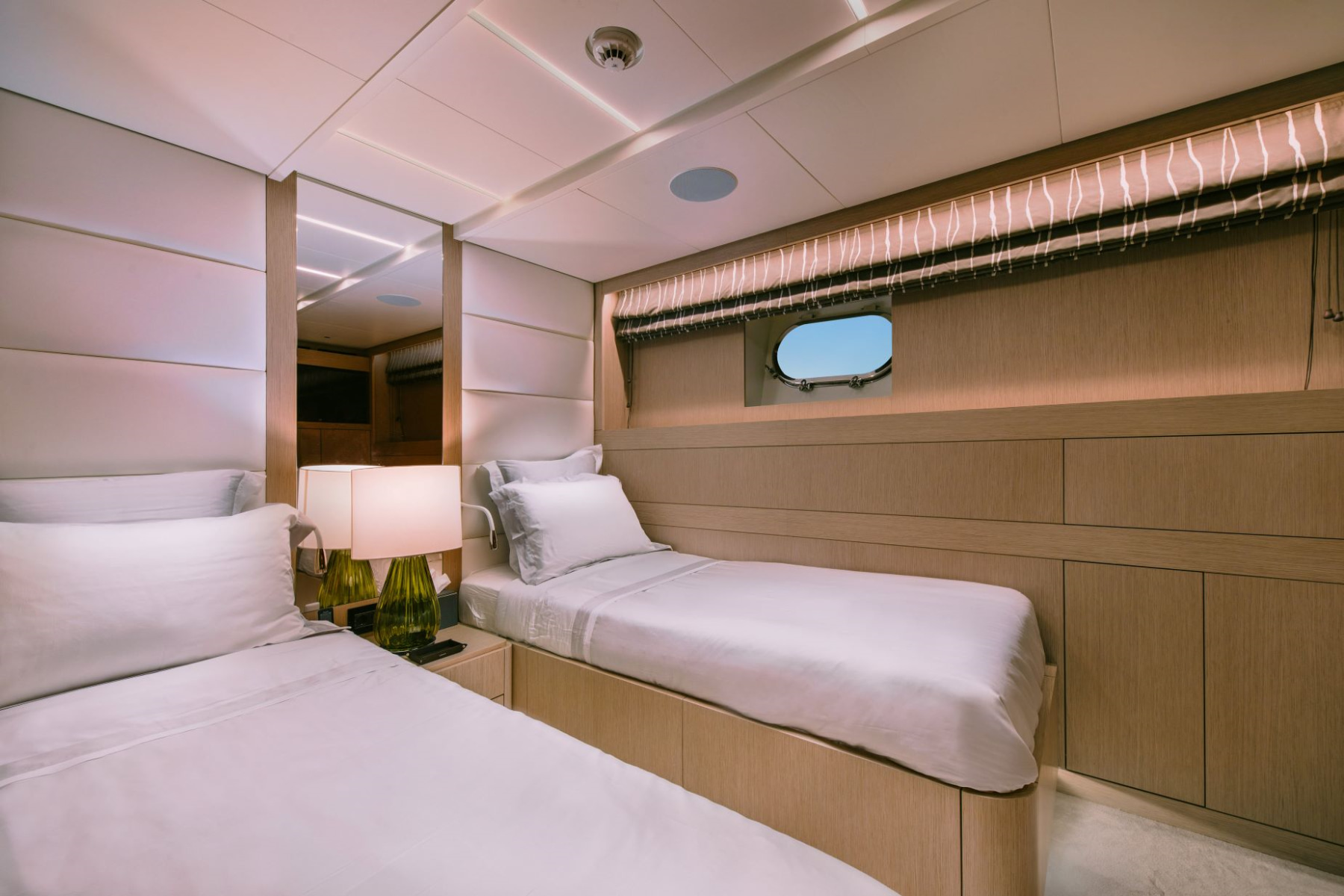 1994 Codecasa Xana for charter (photo 24)