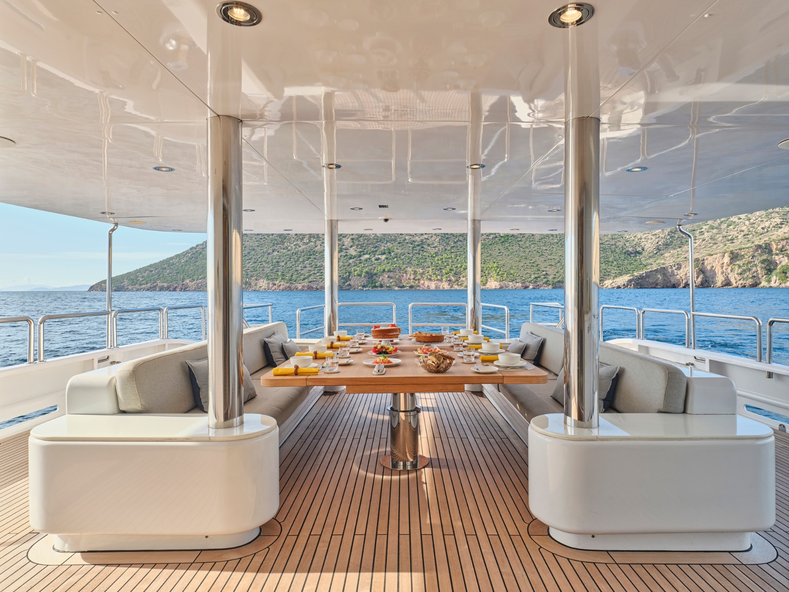 1984 Benetti Custom Benetti 54m à louer (photo 10)