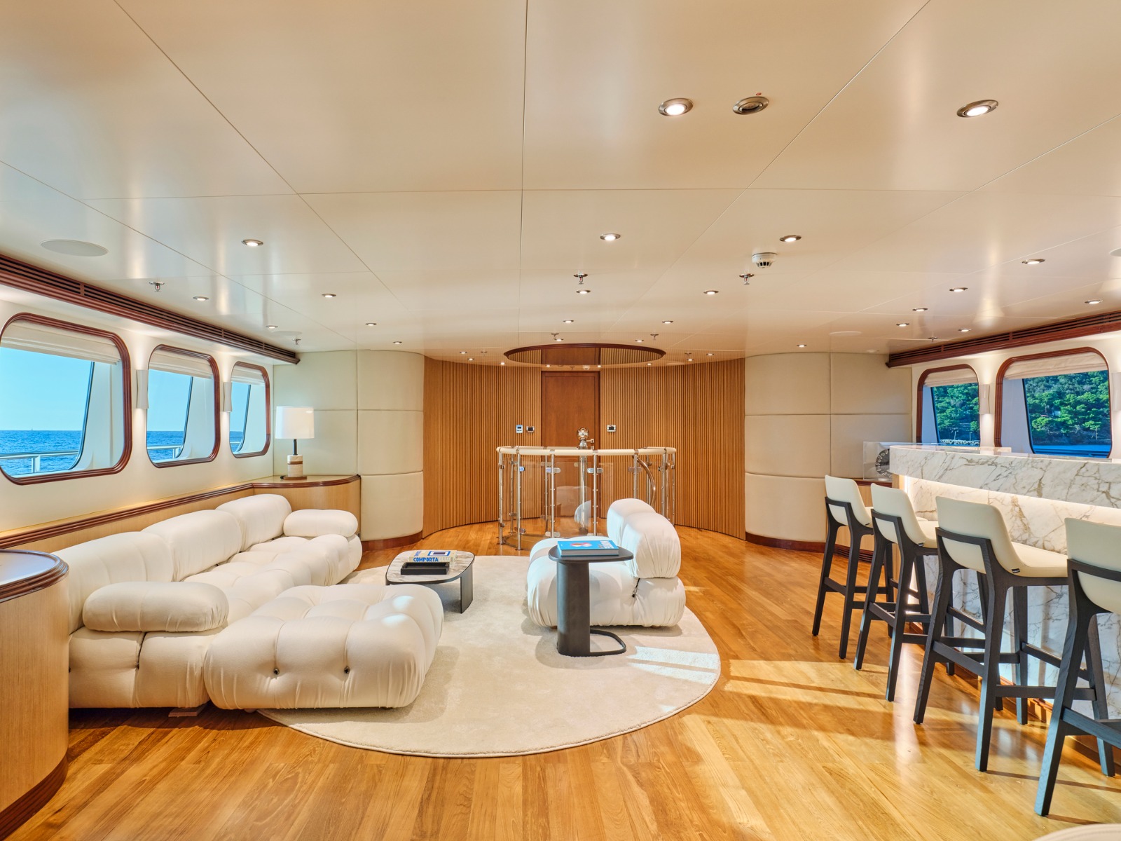 1984 Benetti Custom Benetti 54m à louer (photo 18)