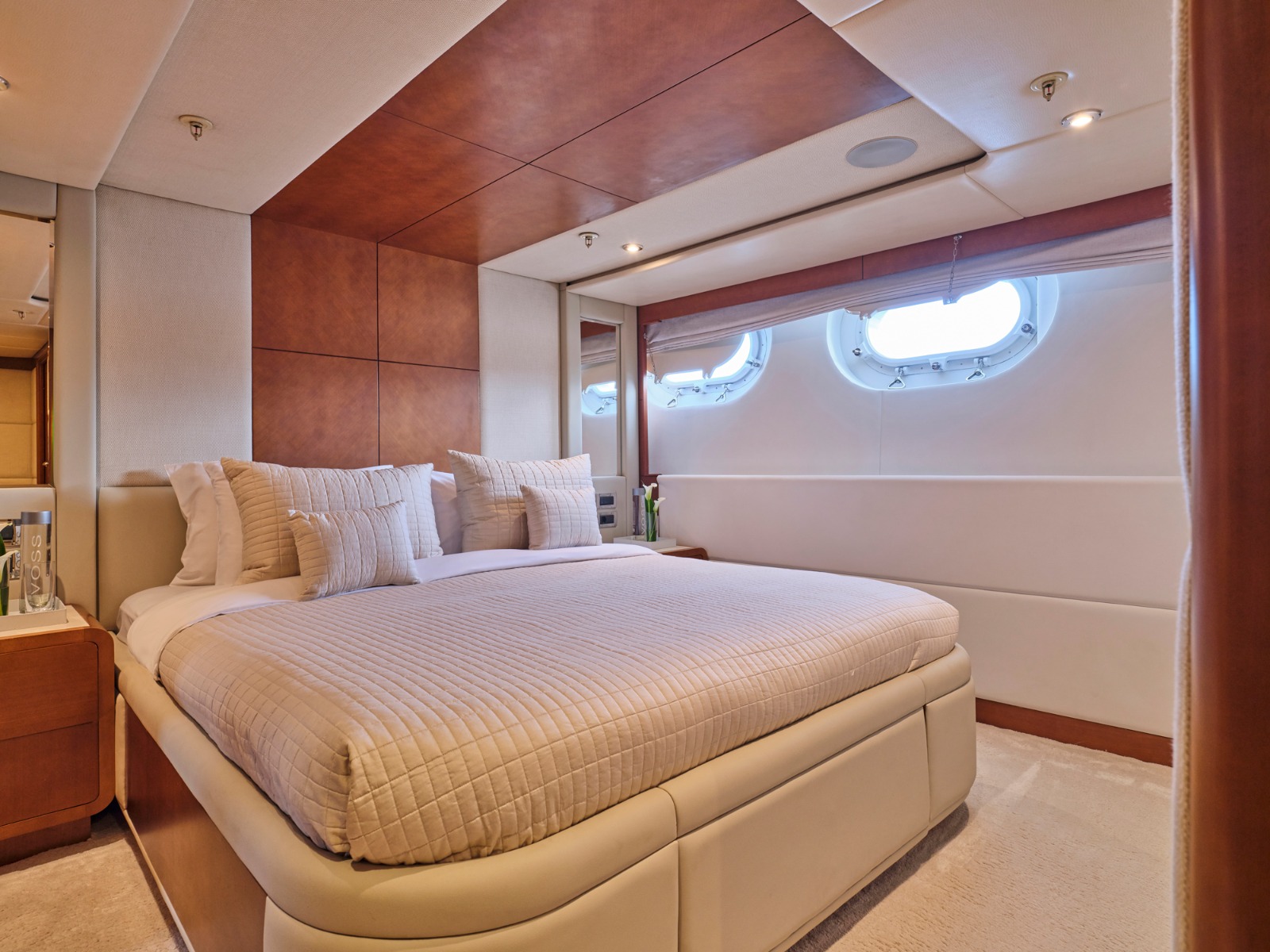 1984 Benetti Custom Benetti 54m à louer (photo 28)
