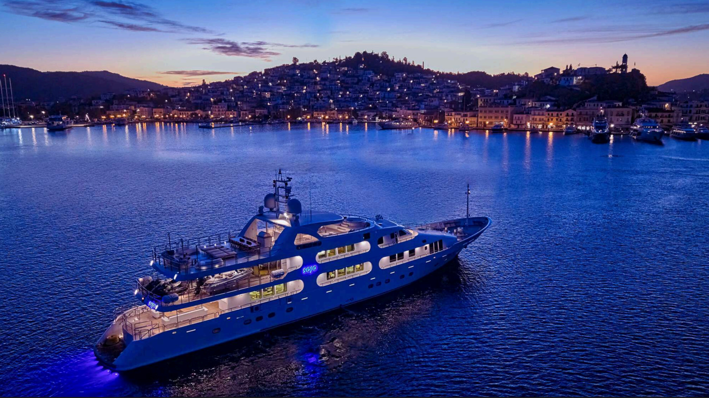 1984 Benetti Custom Benetti 54m à louer (photo 40)