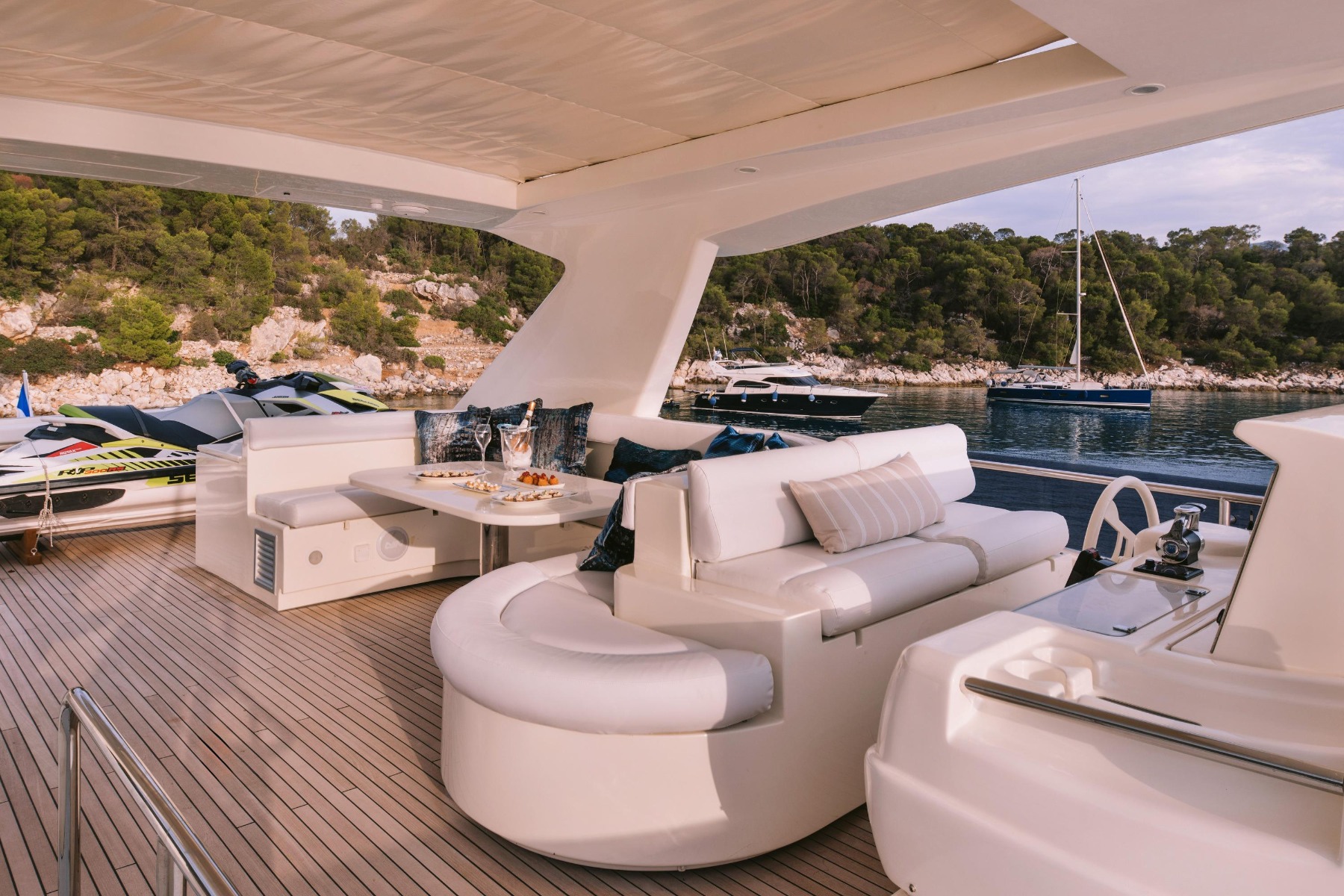 2009 Ferretti Ferretti 830 te koop (photo 11)