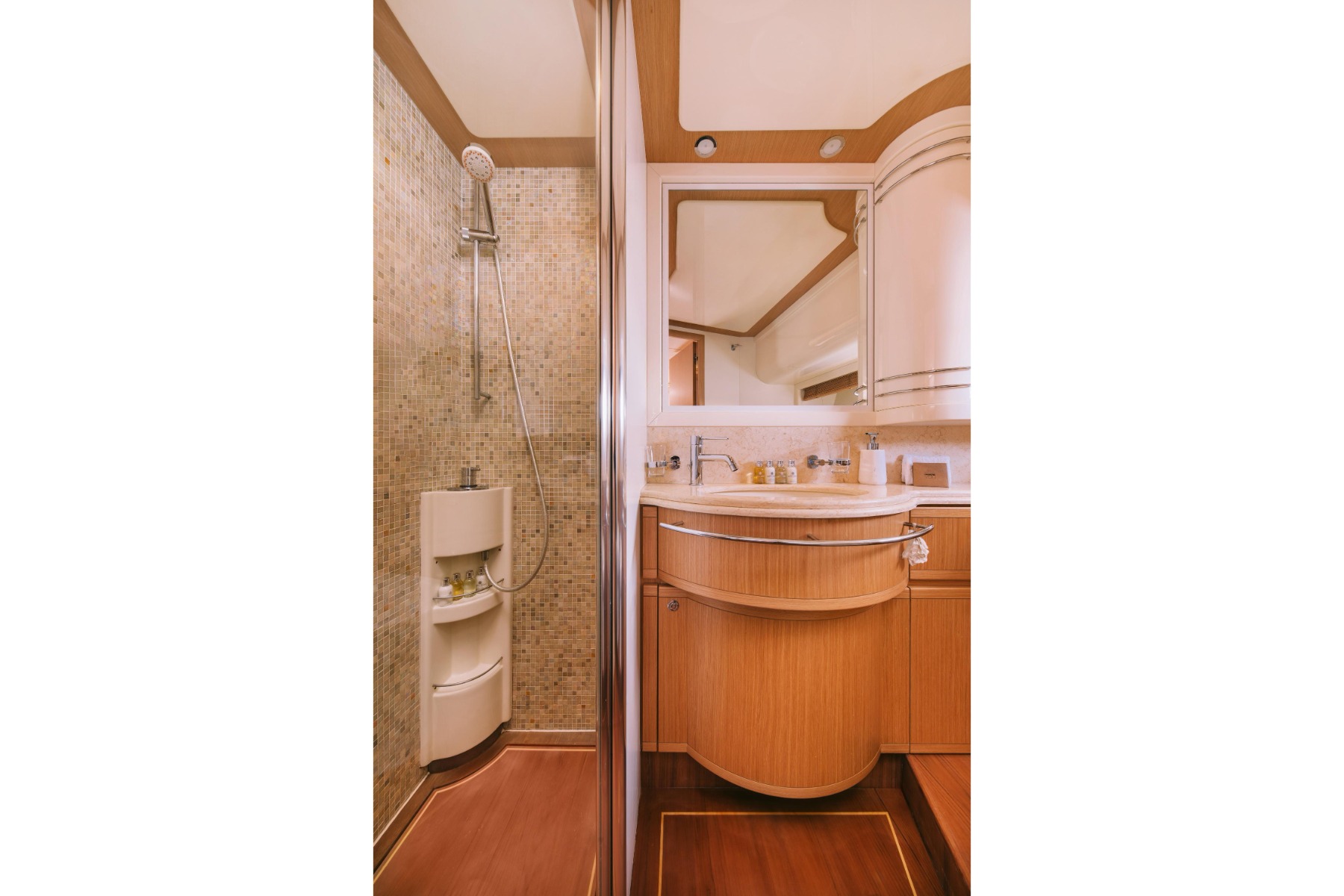 2009 Ferretti Ferretti 830 te koop (photo 22)
