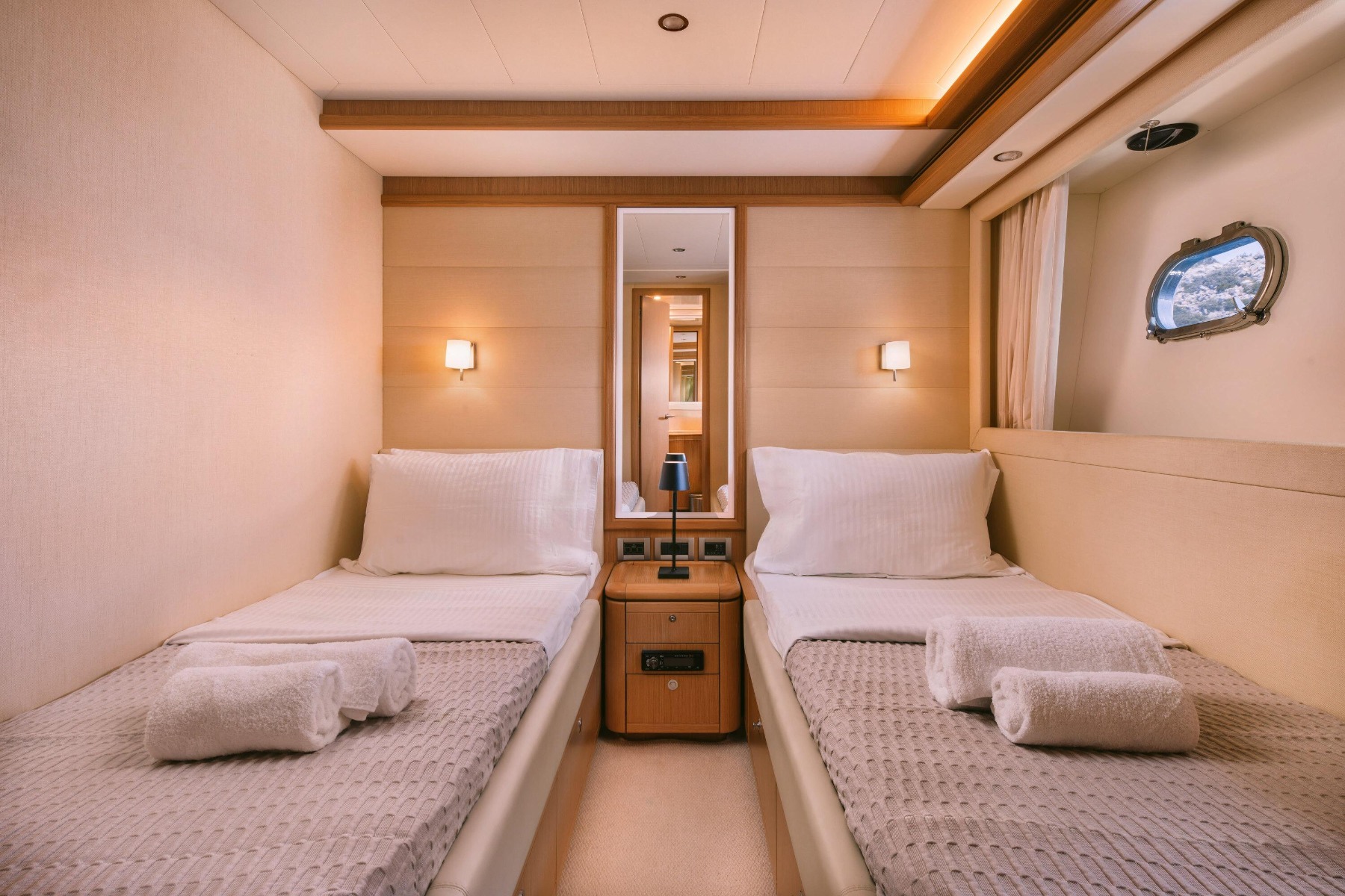 2009 Ferretti Ferretti 830 te koop (photo 23)