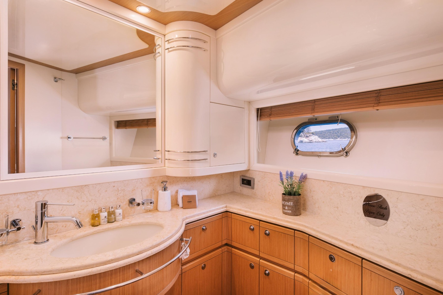 2009 Ferretti Ferretti 830 te koop (photo 26)