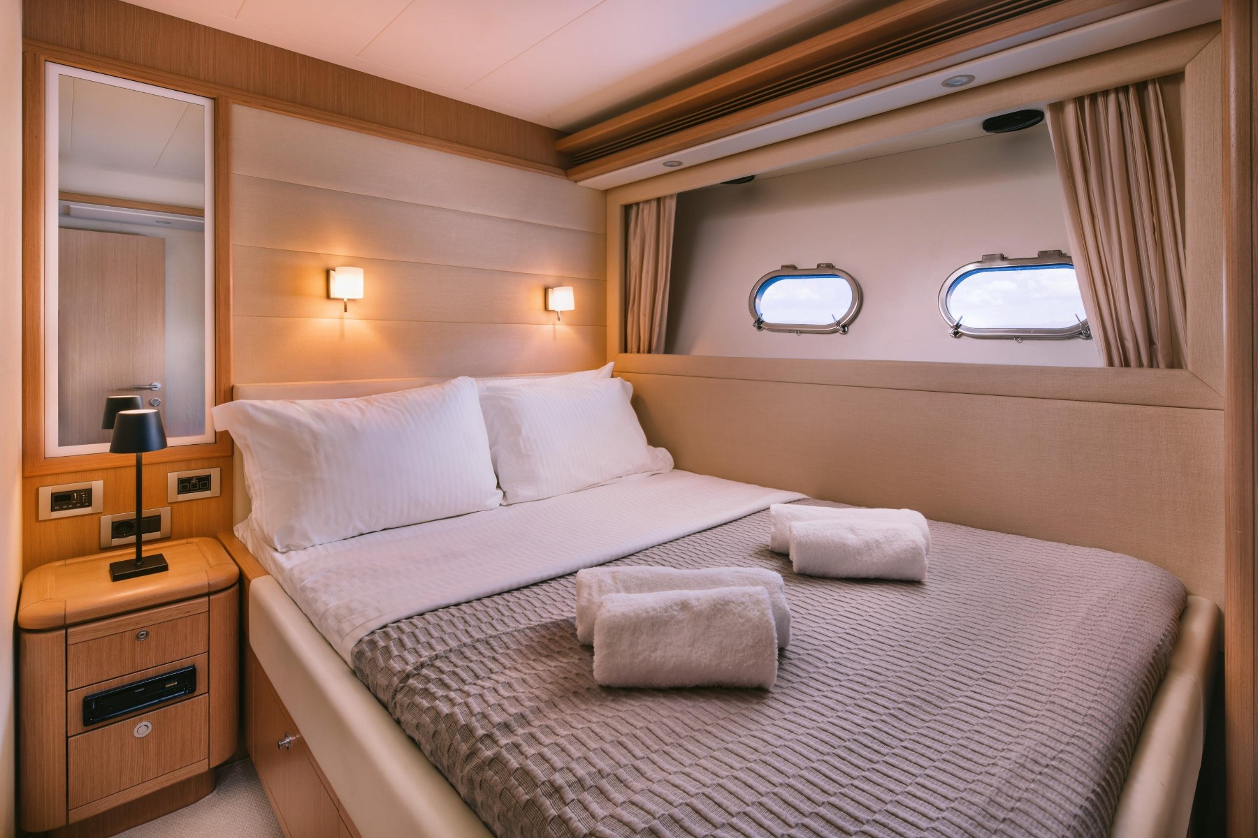 2009 Ferretti Ferretti 830 te koop (photo 34)