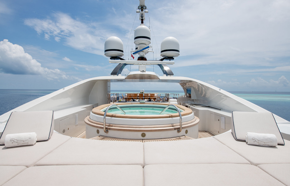 2005 Benetti Jaguar à louer (photo 8)