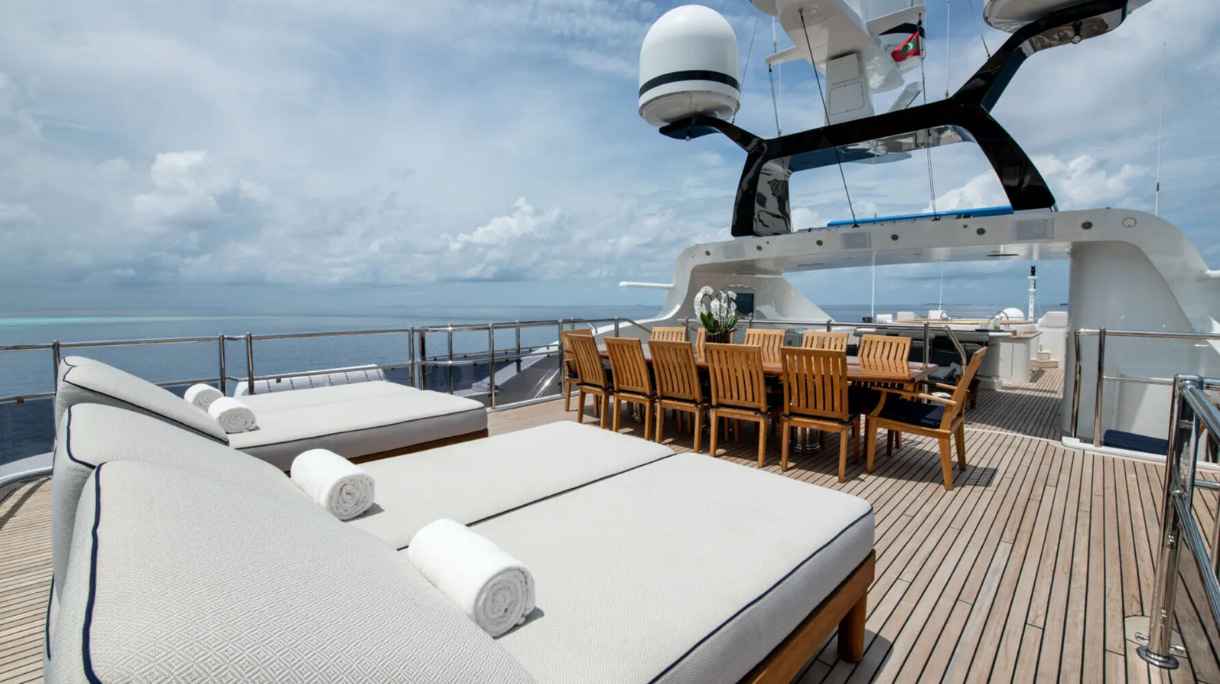 2005 Benetti Jaguar à louer (photo 12)