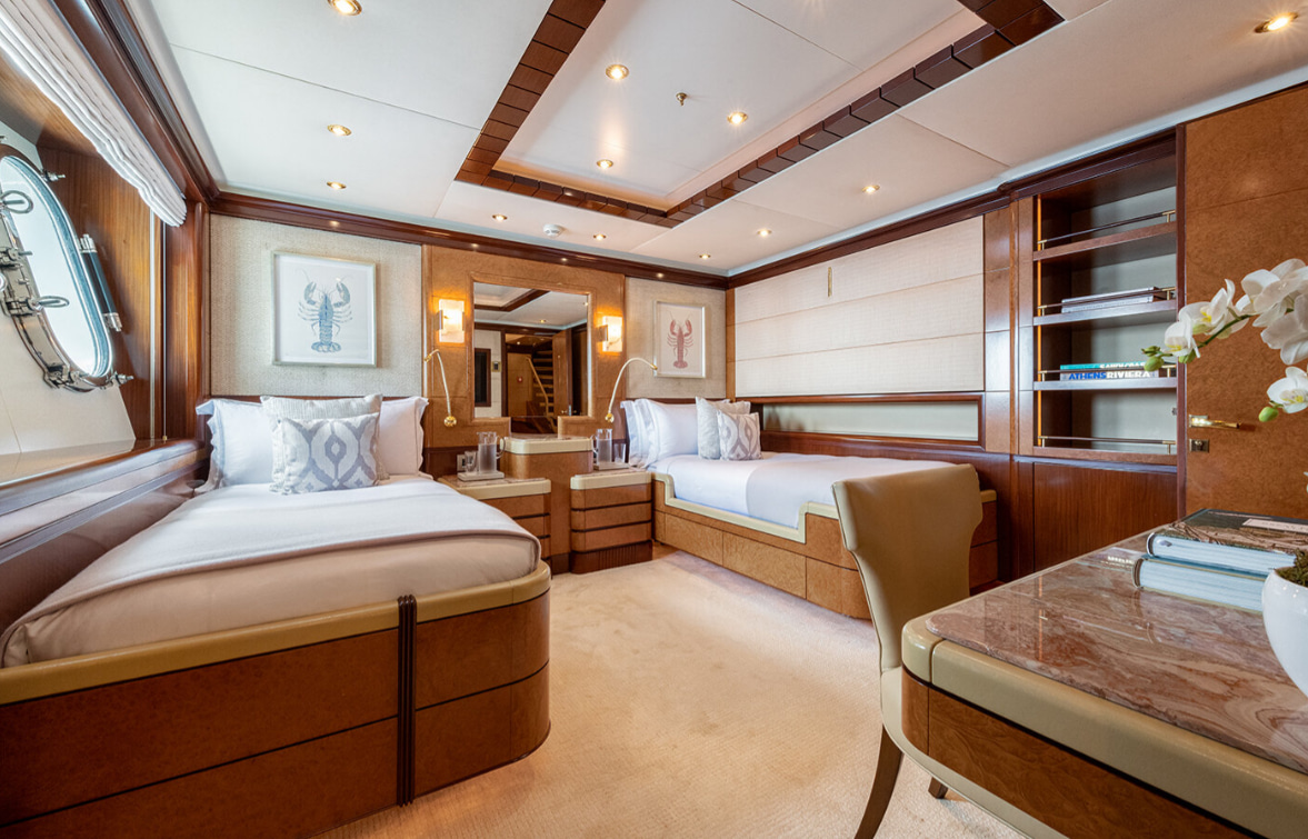 2005 Benetti Jaguar à louer (photo 21)
