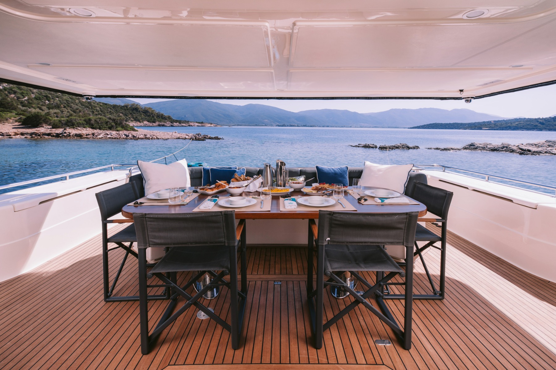 2004 Ferretti Oxigen 8 en alquiler (photo 10)