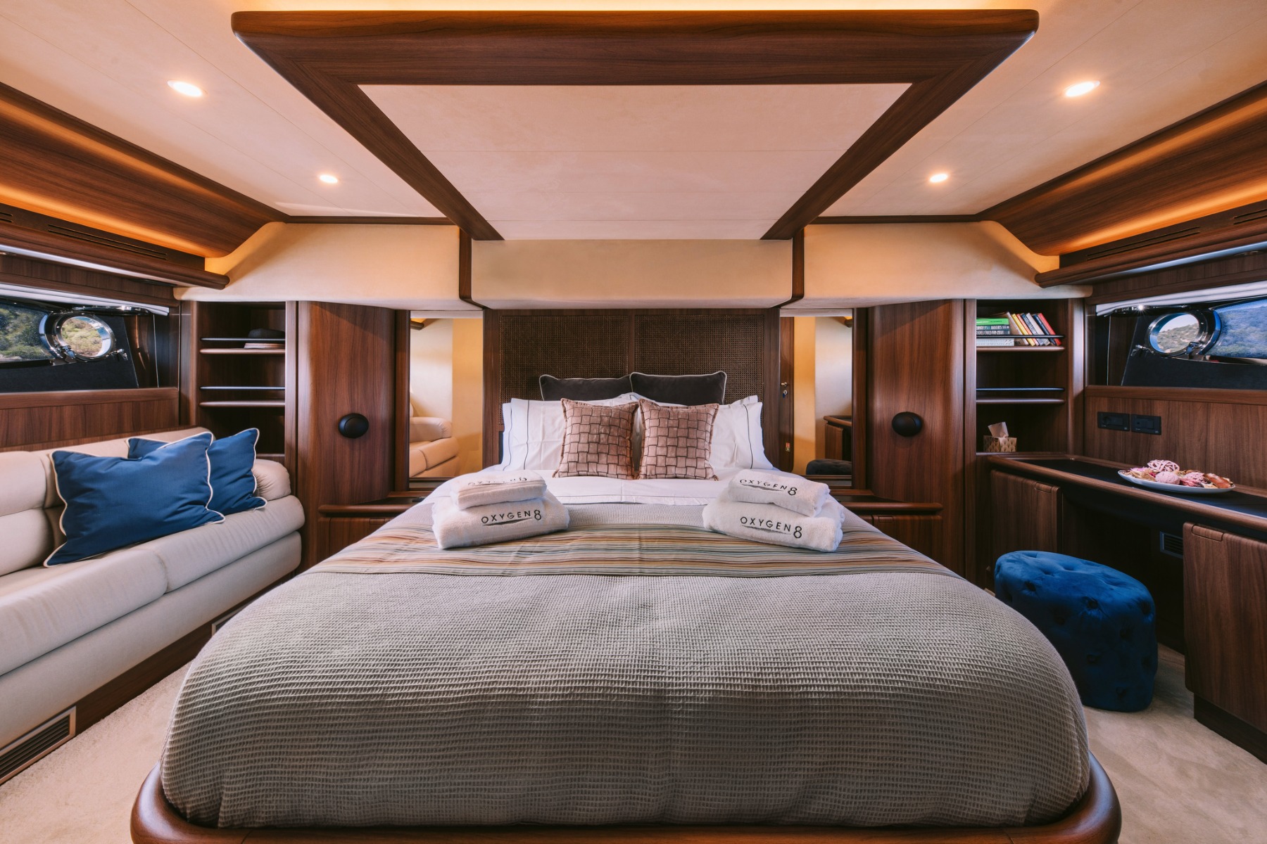 2004 Ferretti Oxigen 8 en alquiler (photo 14)