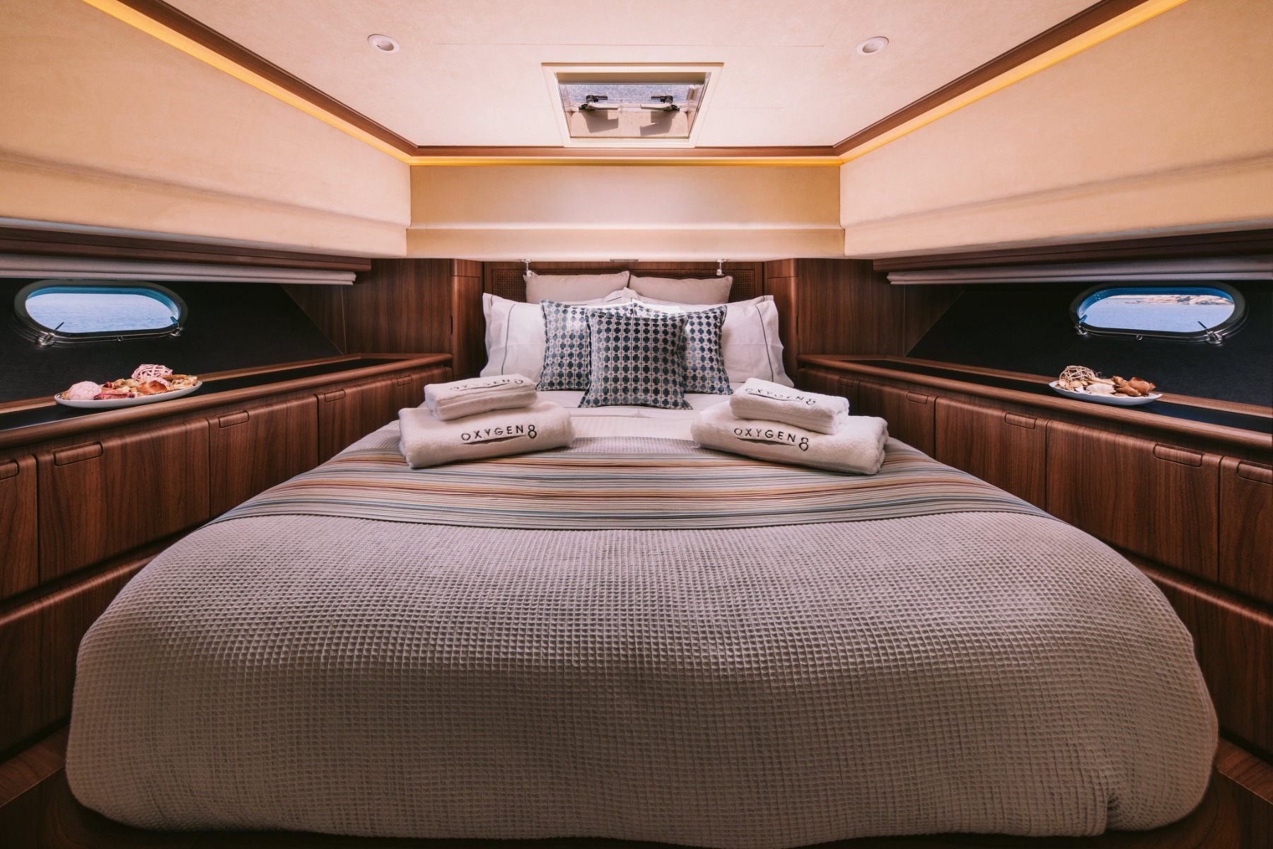 2004 Ferretti Oxigen 8 en alquiler (photo 18)