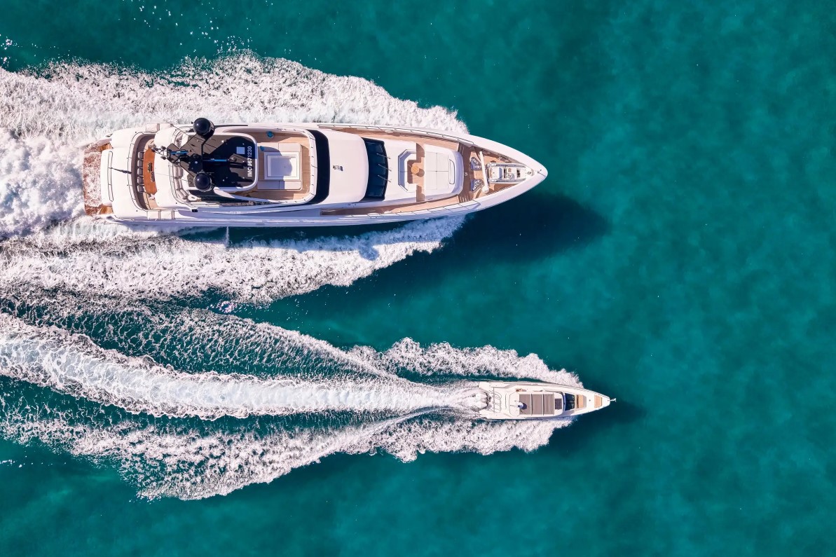 2013 Mondomarine Maestro a noleggio (photo 3)