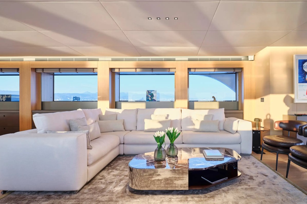 2013 Mondomarine Maestro a noleggio (photo 15)