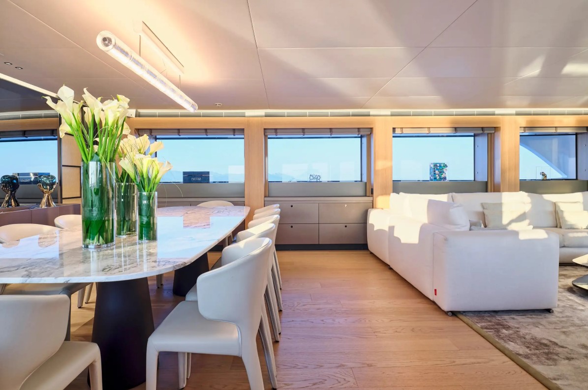 2013 Mondomarine Maestro a noleggio (photo 17)