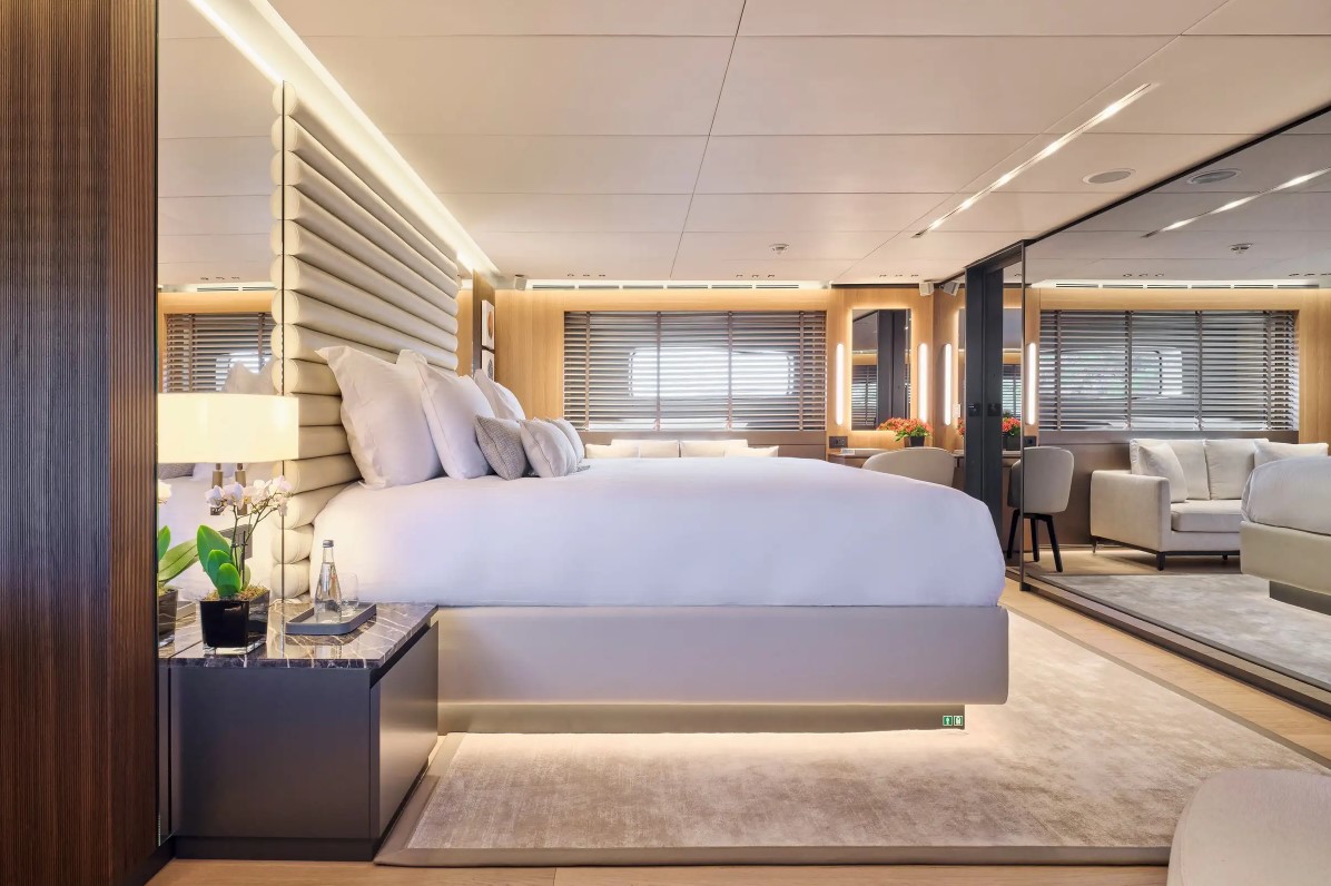 2013 Mondomarine Maestro a noleggio (photo 25)