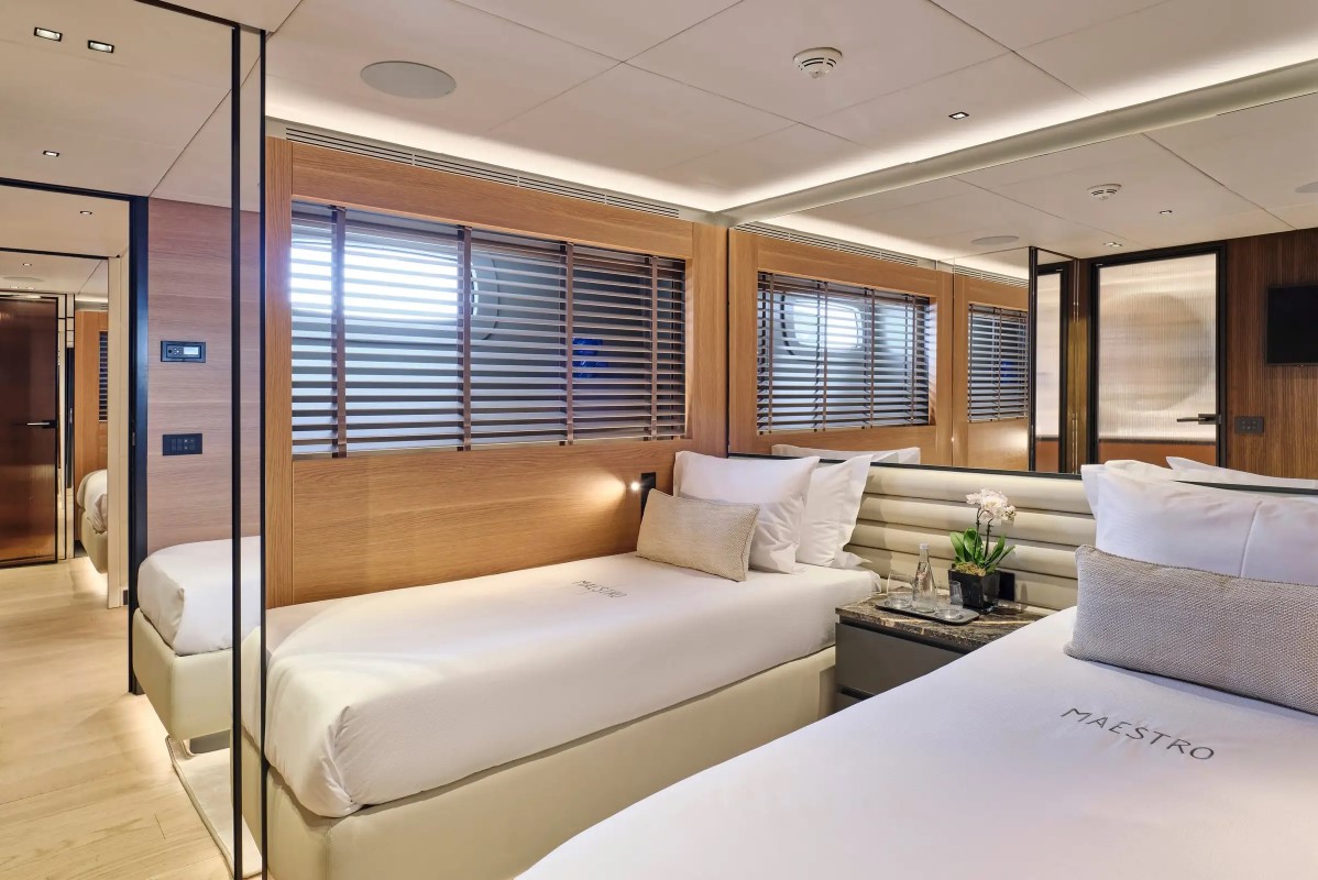 2013 Mondomarine Maestro a noleggio (photo 31)