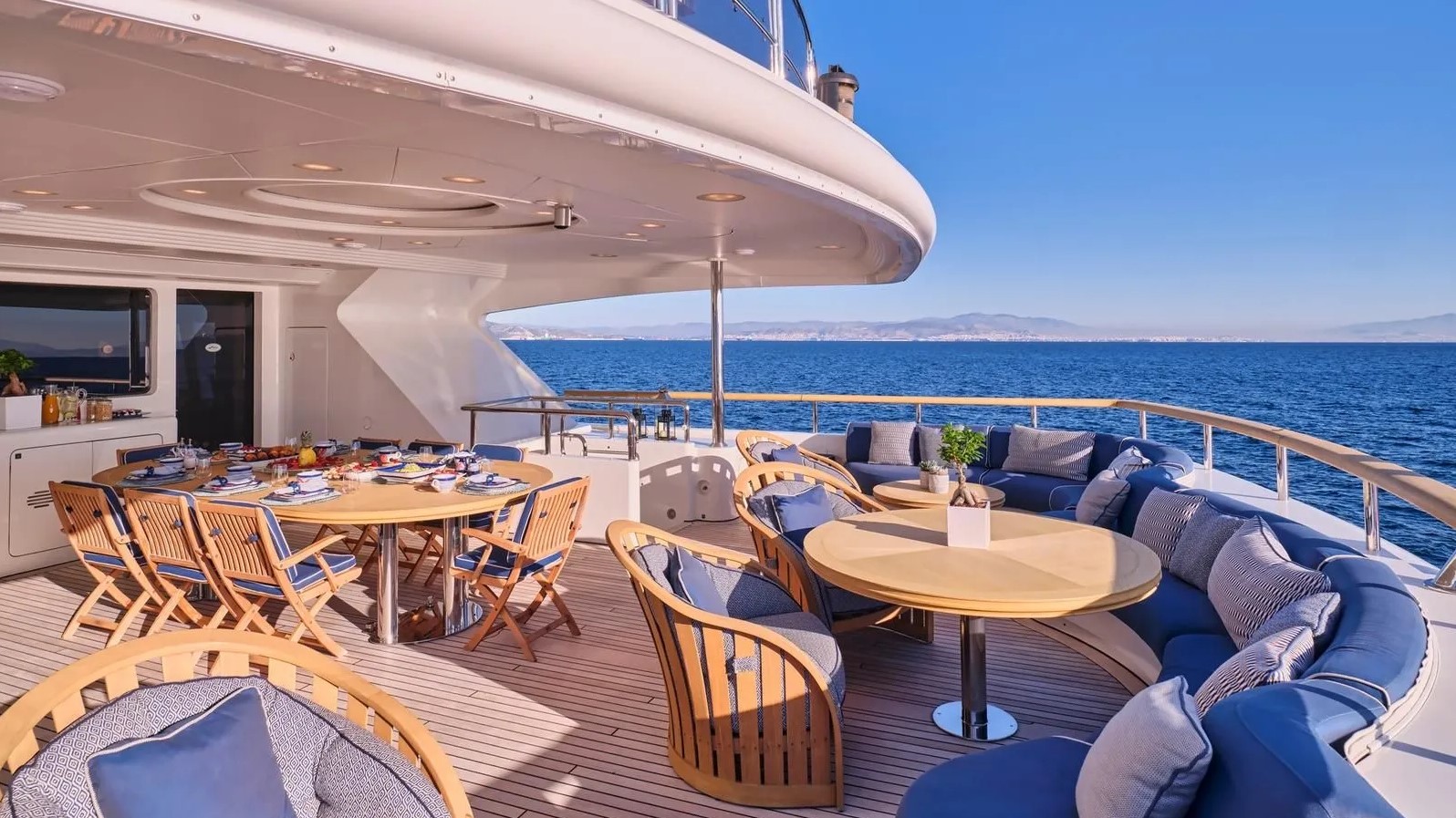 2004 Benetti JO I à louer (photo 5)