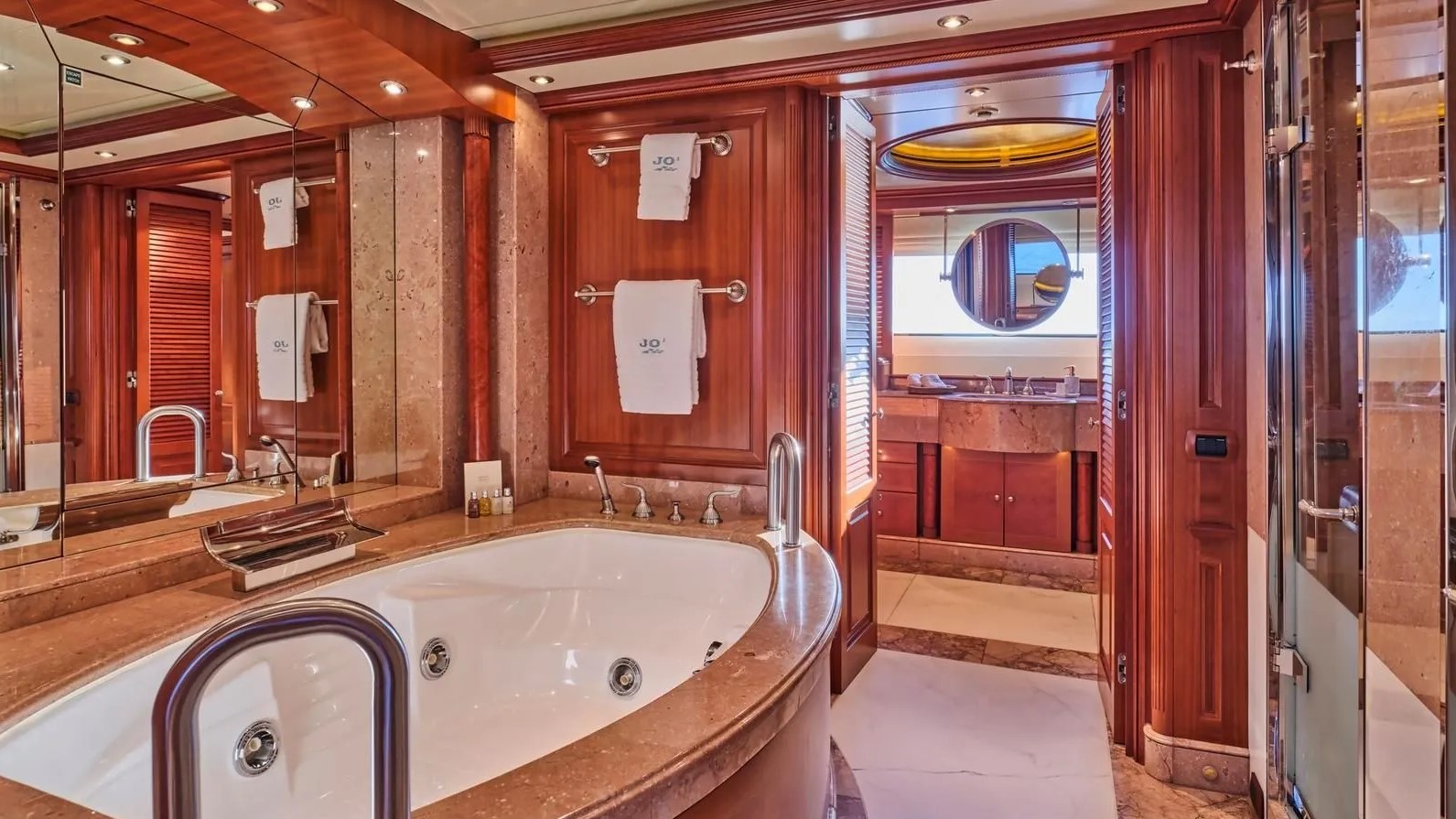 2004 Benetti JO I à louer (photo 37)