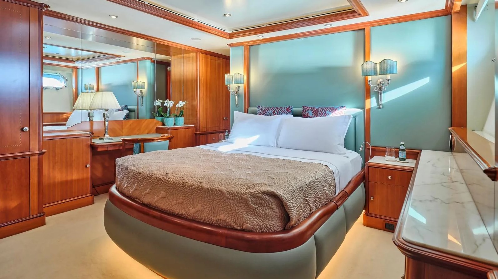 2004 Benetti JO I à louer (photo 44)