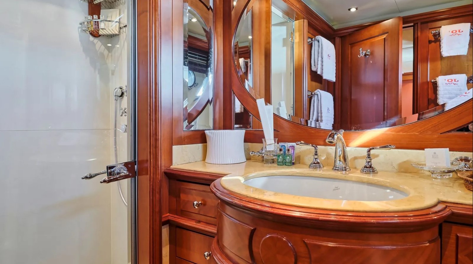 2004 Benetti JO I à louer (photo 48)