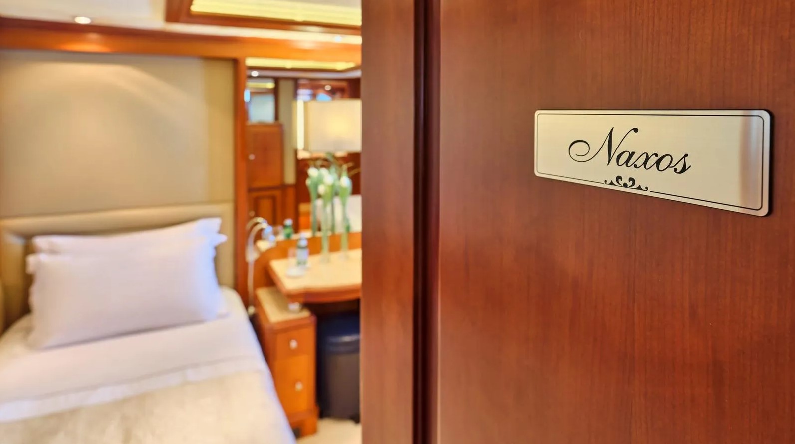 2004 Benetti JO I à louer (photo 49)
