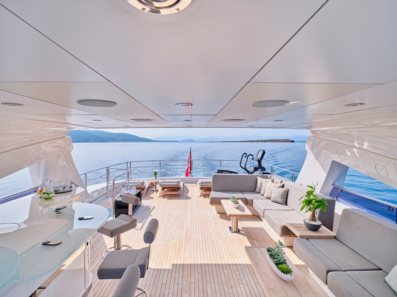 2018 Sunseeker AQUA LIBRA à louer (photo 8)