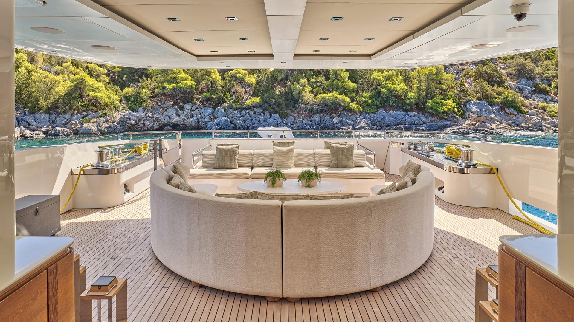 2014 Admiral AXIOS a noleggio (photo 10)
